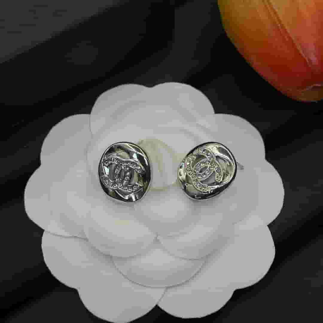 Chanel Stud Earrings Yupoo Jewelry Silver 002 - Main Preview