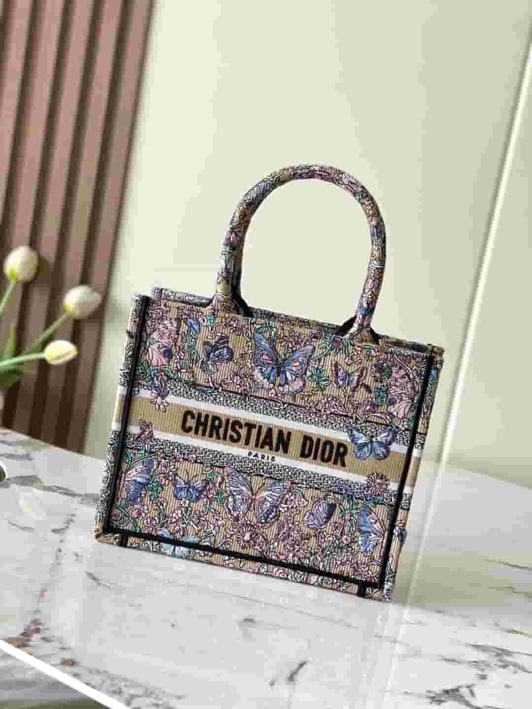 Yupoo Dior Book Tote Mini Apricot Butterfly Embroidery - Main Preview