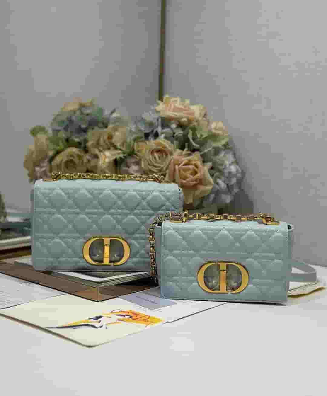 Yupoo Dior Caro Bag Blue Waxed Leather Gold Metal Buckle - Main Preview