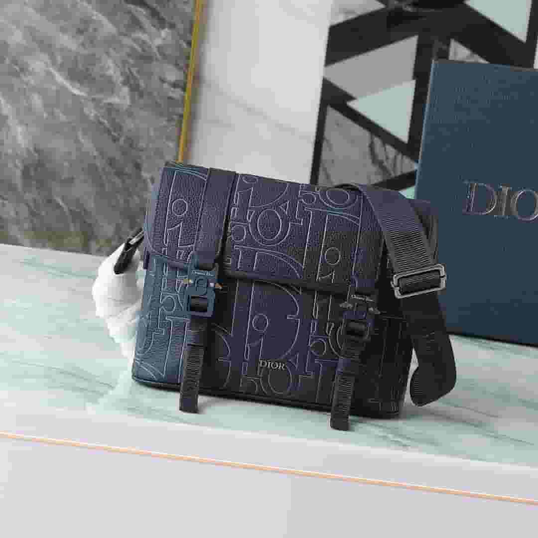 Yupoo Dior Hit The Road Navy Gravity Messenger - Main Preview