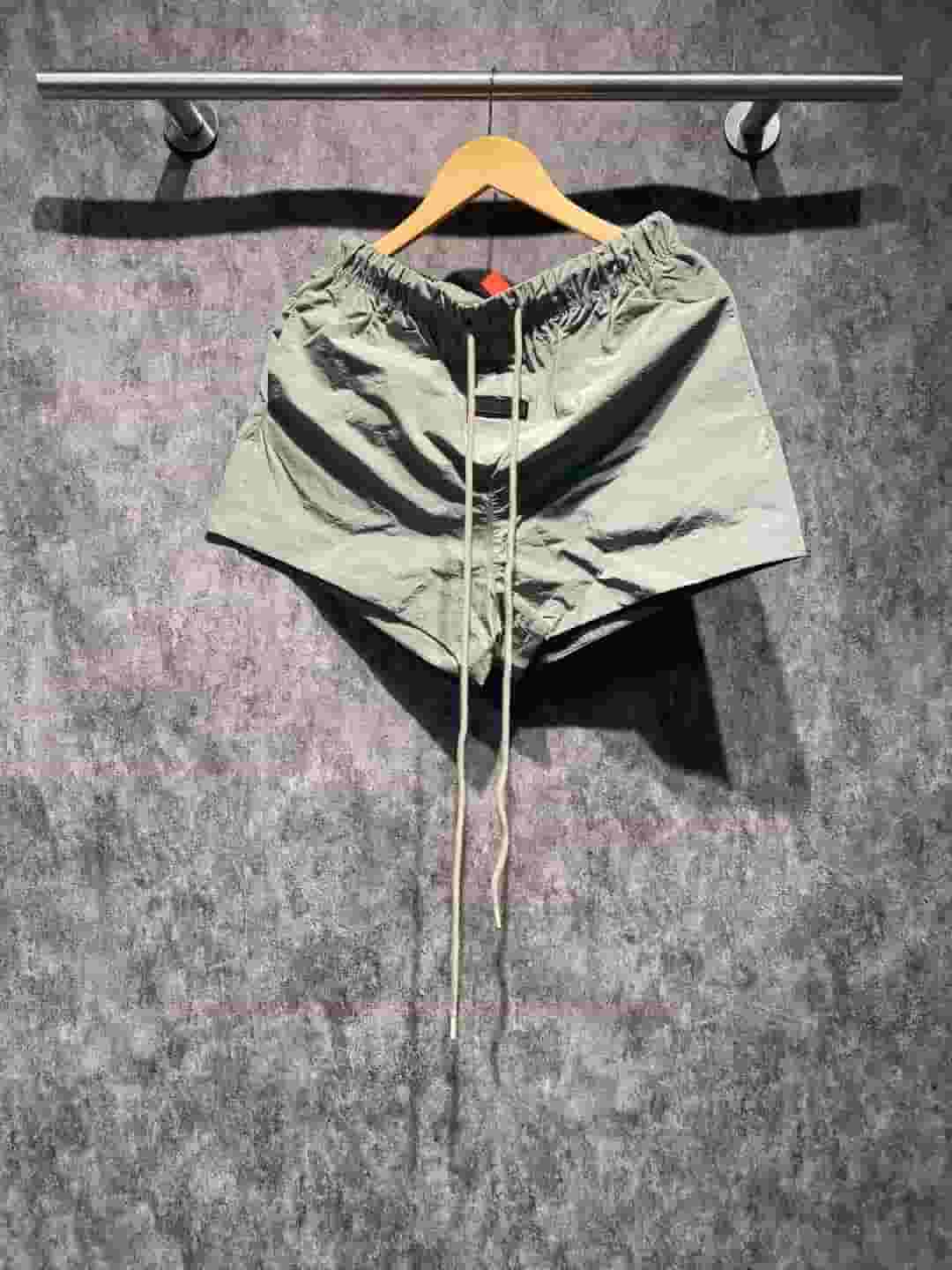 Yupoo Fog Essentials Shorts 160Sp244135F - Main Preview