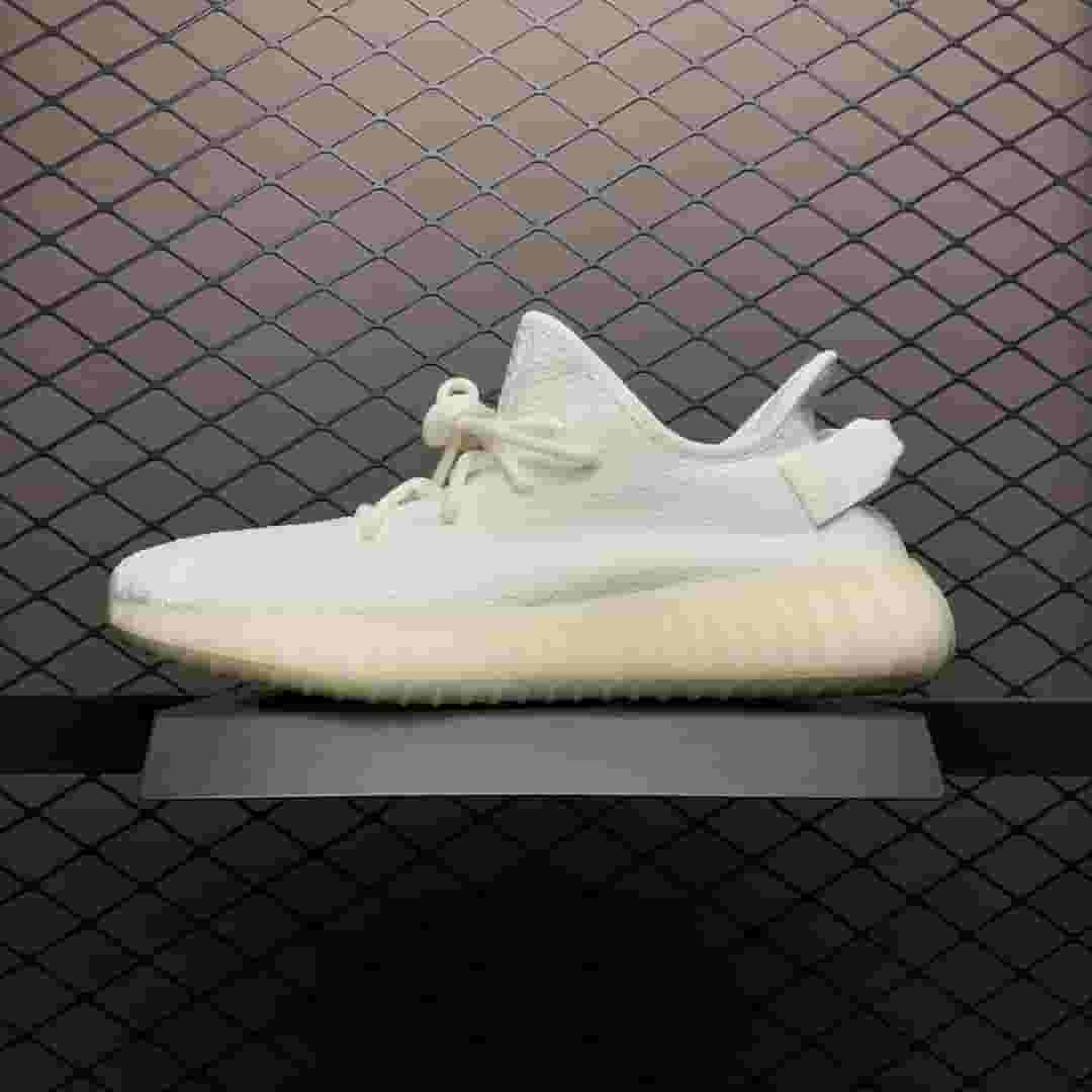 Yupoo Shoes: Premium Yeezy Yupoo Sneakers - Main Preview