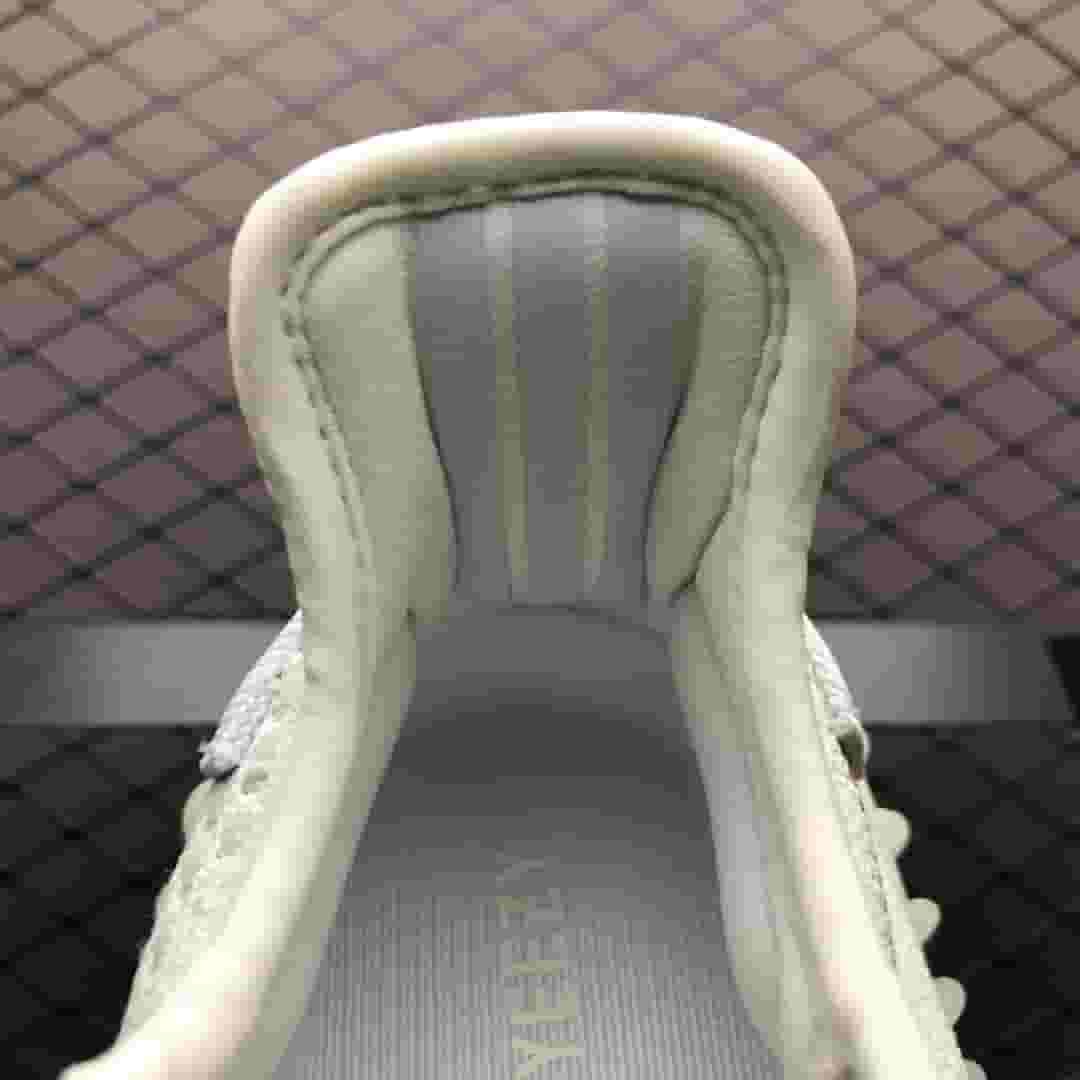 Yupoo Shoes: Premium Yeezy Yupoo Sneakers - Main Preview