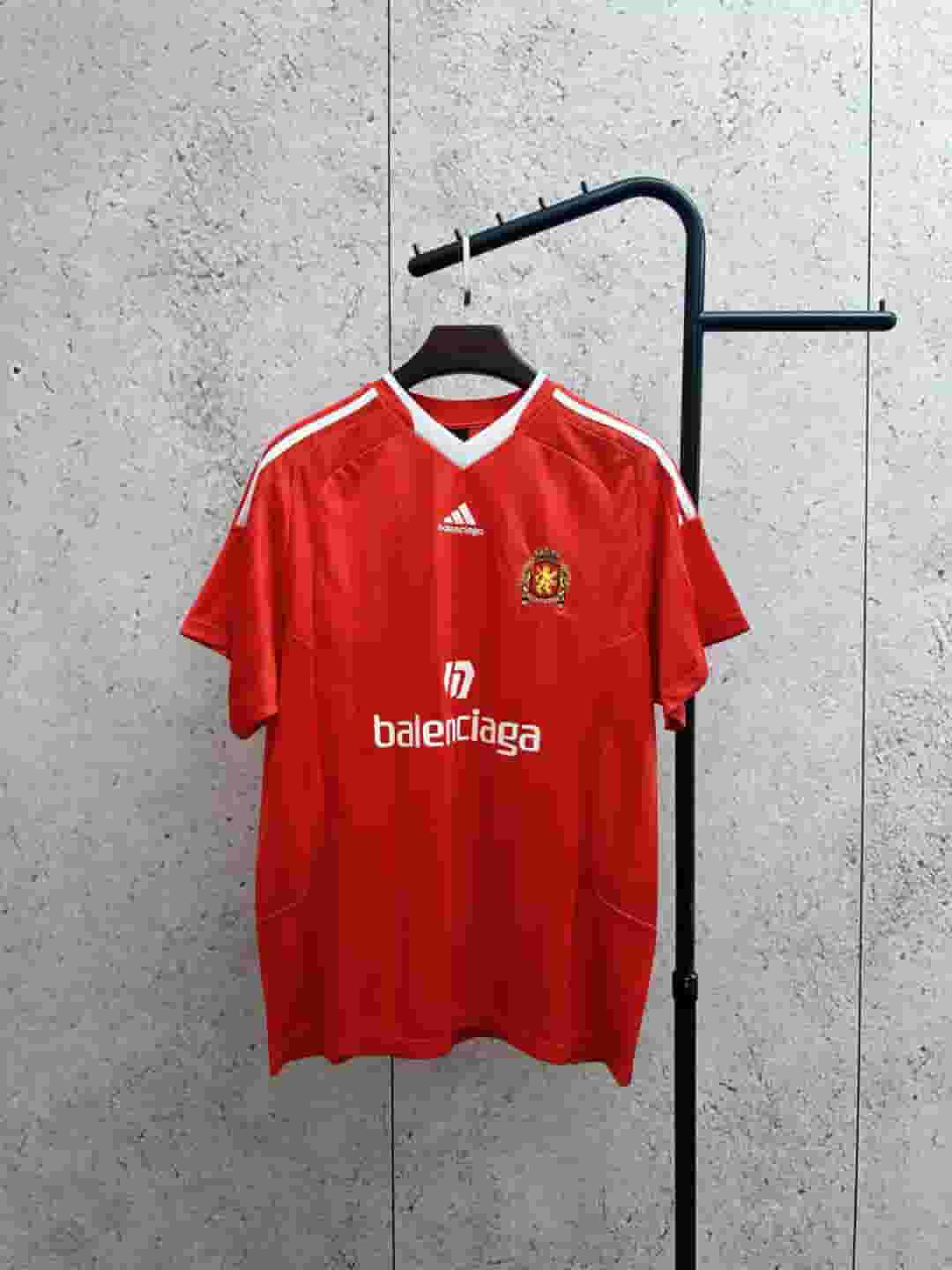Yupoo Clothes| Balenciaga X Adidas Man Utd Jersey - Limited Edition ⚽ - Main Preview