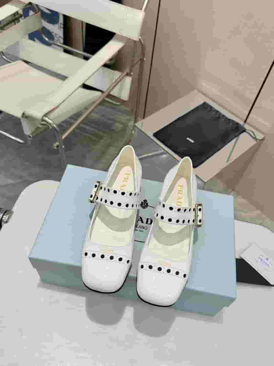 Yupoo Prada | Mary Jane Shoes - 2025 Dark Retro Edition 👠 - Main Preview
