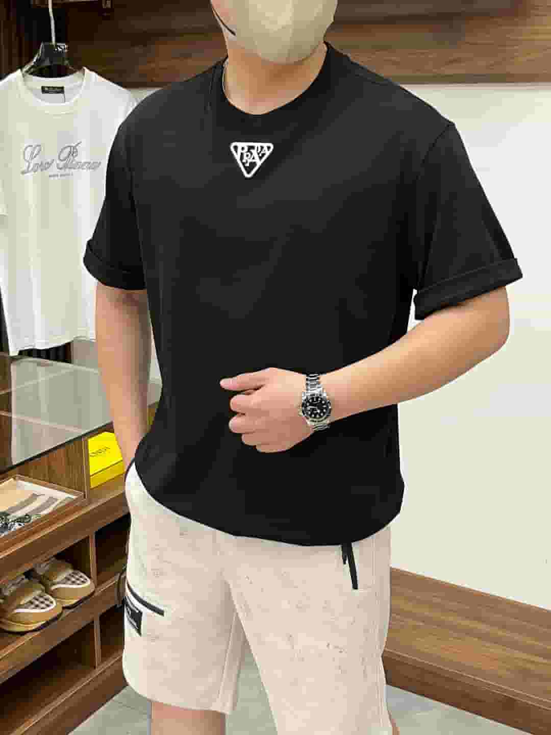 Yupoo Prada | Men'S Cotton T-Shirt - 2025 Summer Collection 👕 - Main Preview