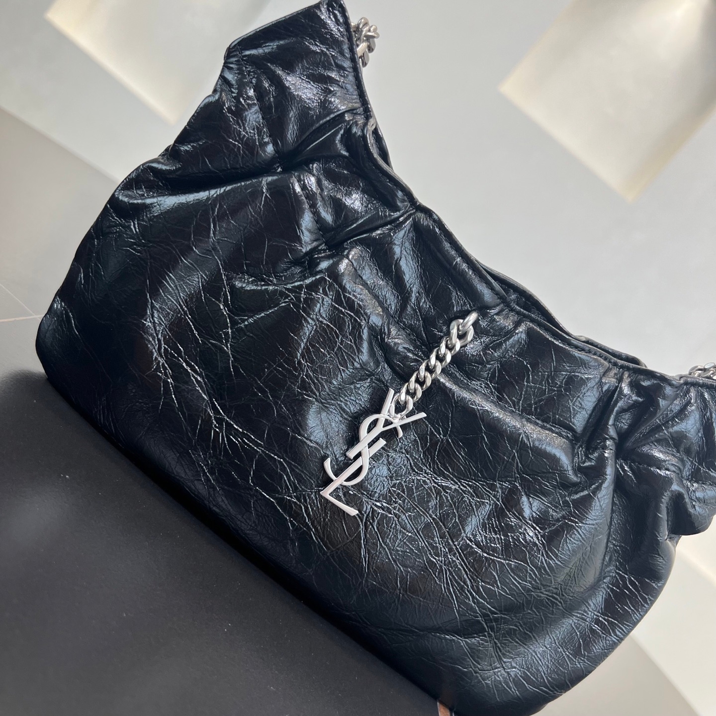 Yupoo Ysl Vintage Cloud Mini Leather Shoulder Black image 5