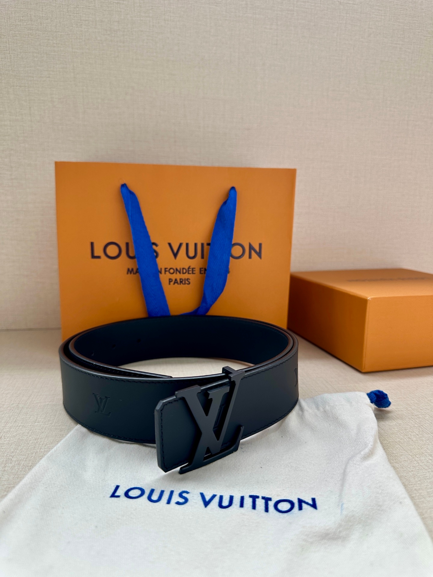 Lv Initiales Blason 40Mm Belt Yupoo Lv Belt Black Logo image 4