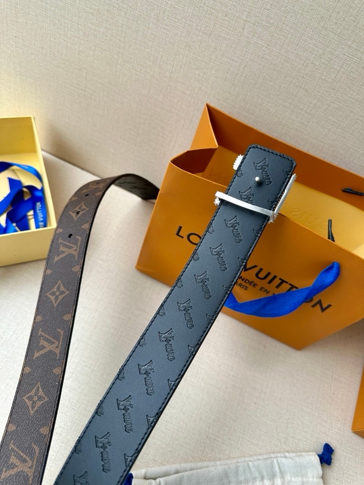 Lv Initiales Studs Reversible Belt 4.0Cm Yupoo Belt image 9