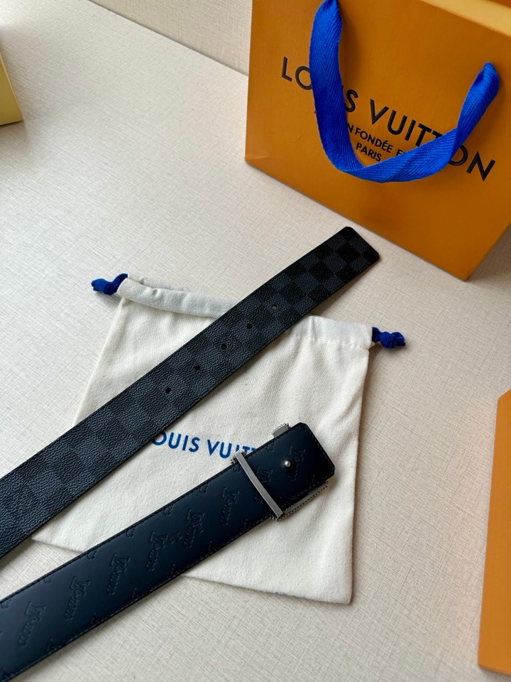 Lv Initiales Studs Reversible Belt 4.0Cm Yupoo Belt Black image 5
