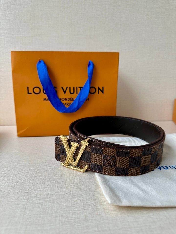 Lv Initiales Studs Reversible Belt 40Mm Yupoo Belt image 4
