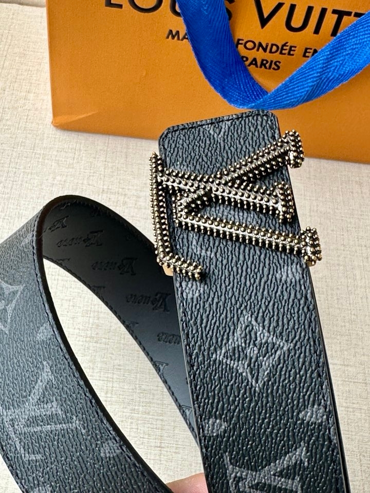Lv Initiales Studs Reversible Belt 40Mm Yupoo Belt Black image 4