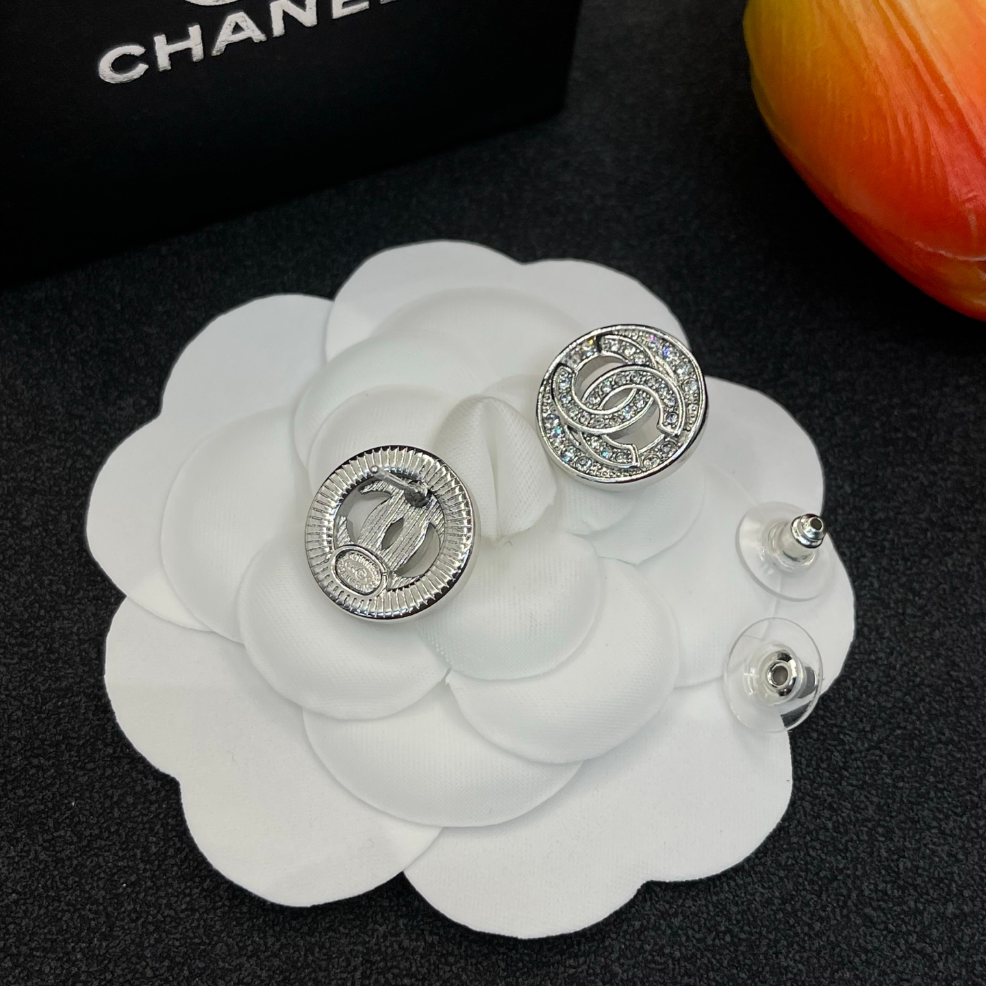 Chanel Stud Earrings Yupoo Jewelry Silver 001 image 4