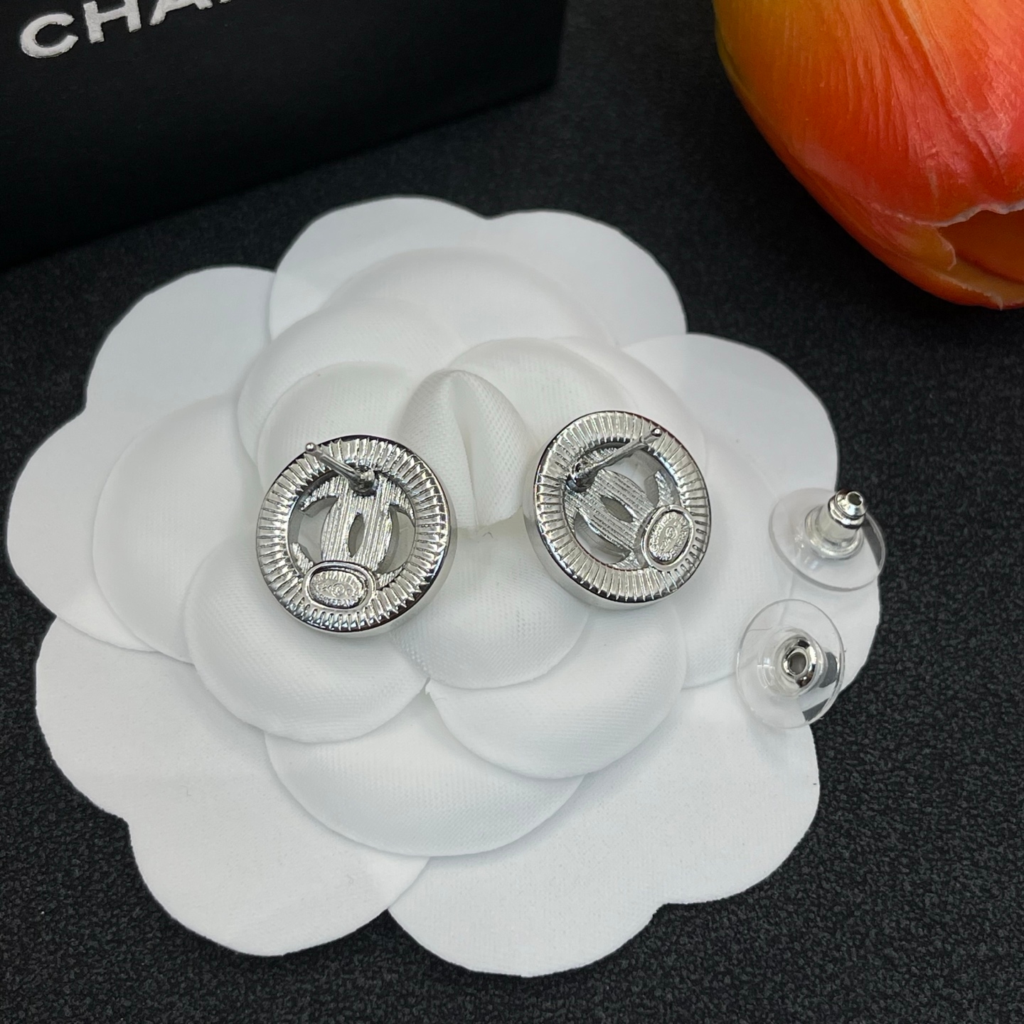 Chanel Stud Earrings Yupoo Jewelry Silver 001 image 6