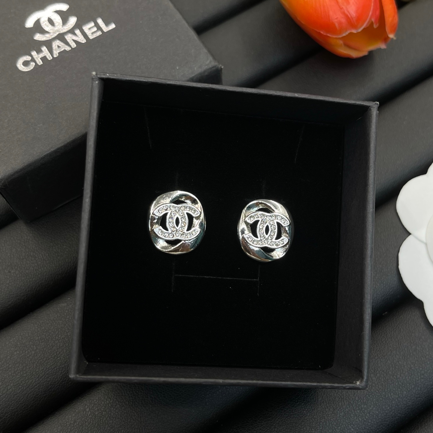 Chanel Stud Earrings Yupoo Jewelry Silver 002 image 6
