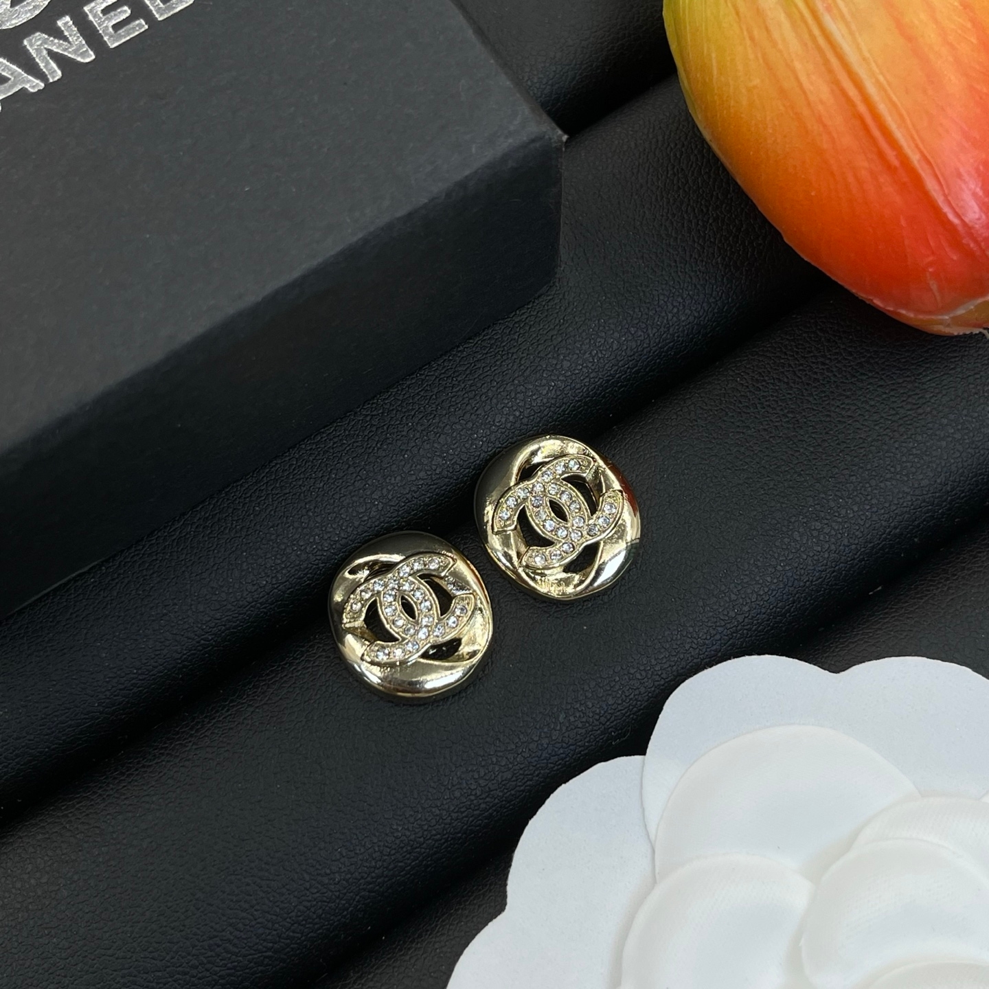 Chanel Stud Earrings Yupoo Jewelry Silver 003 image 1
