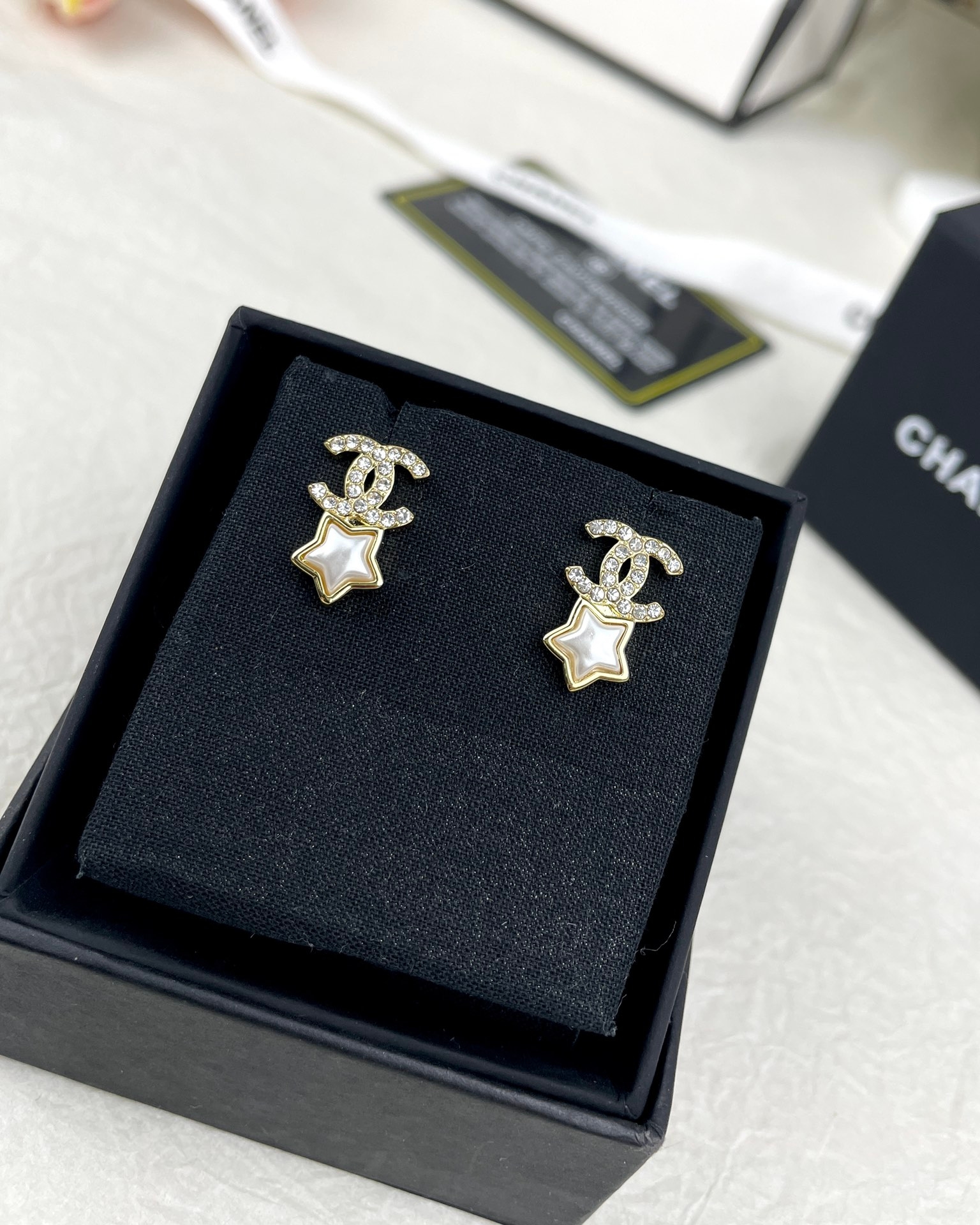 Chanel Double C Stud Earrings Yupoo Jewelry image 2