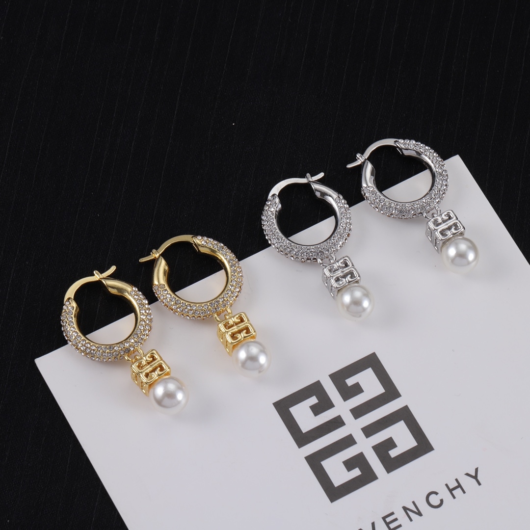 Givenchy Stud Earrings Yupoo Jewelry Silver And Gold image 1