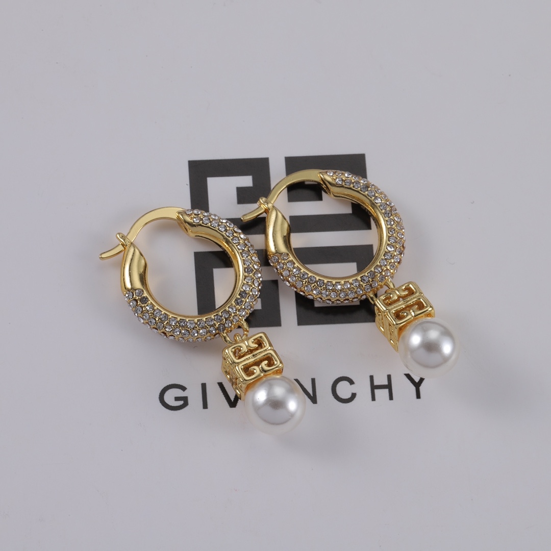 Givenchy Stud Earrings Yupoo Jewelry Silver And Gold image 5