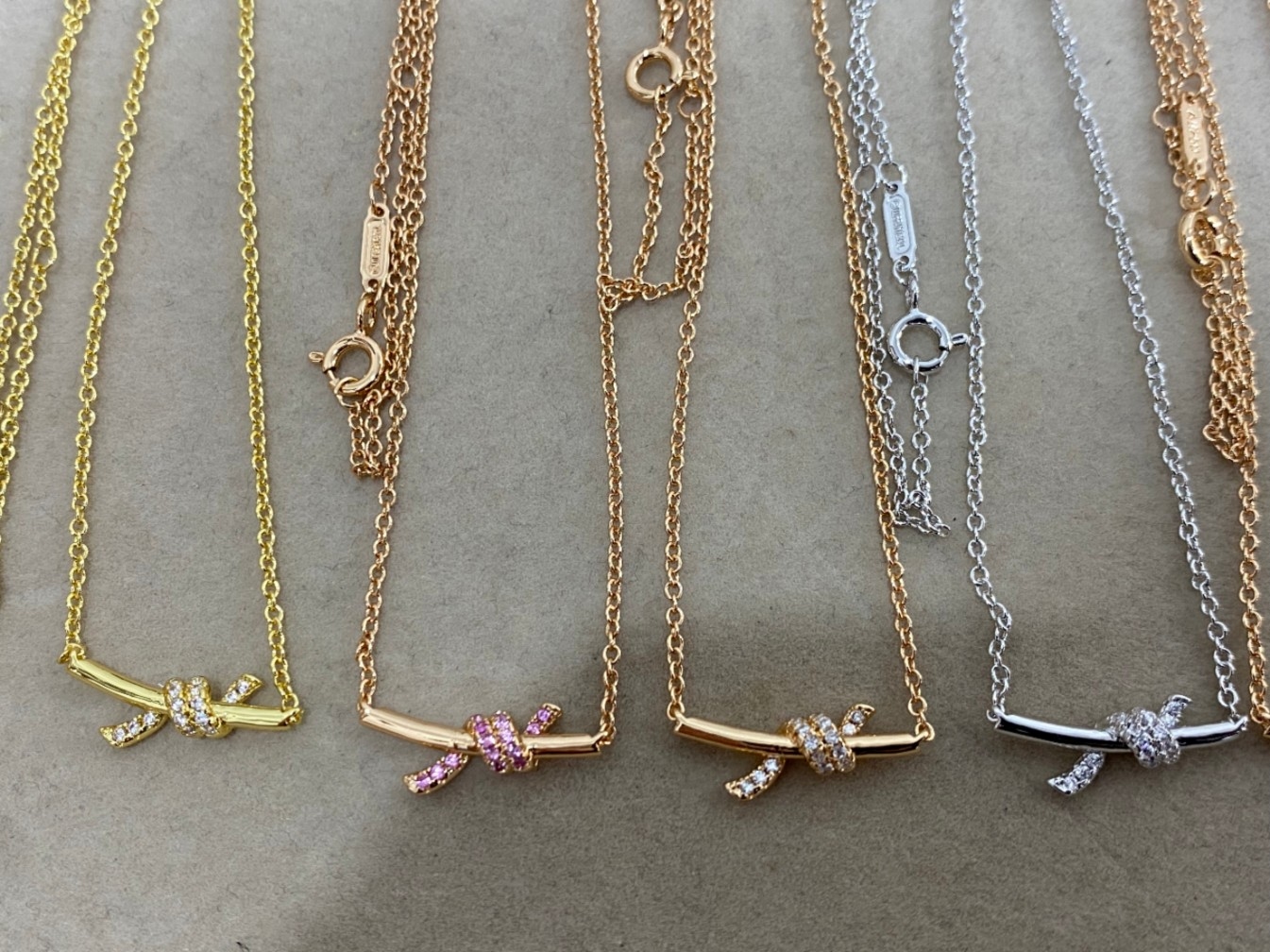 Tiffanys new knot mini Necklace Yupoo Jewelry image 3