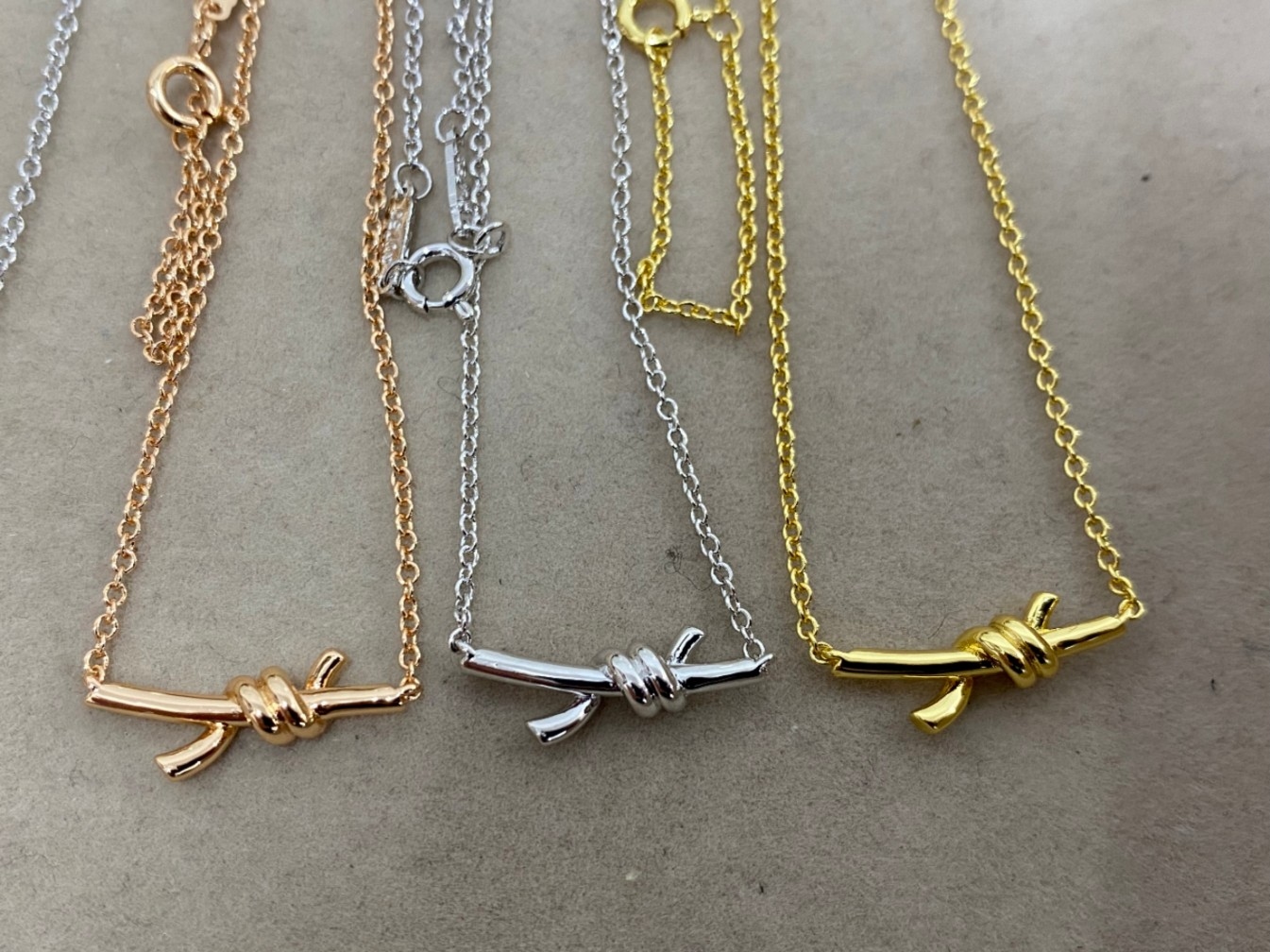 Tiffanys new knot mini Necklace Yupoo Jewelry image 4