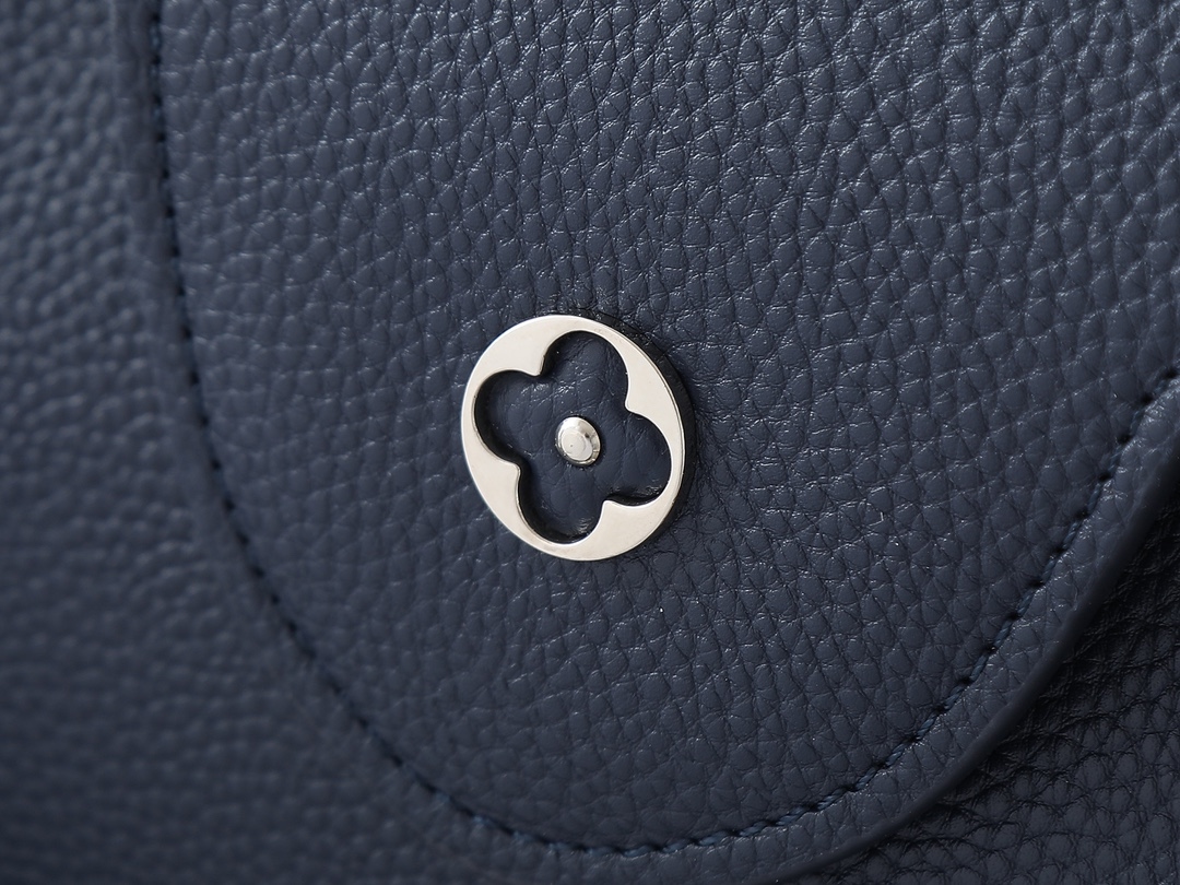 Yupoo Lv Handbag Lv Capucines Malletage Bag image 6
