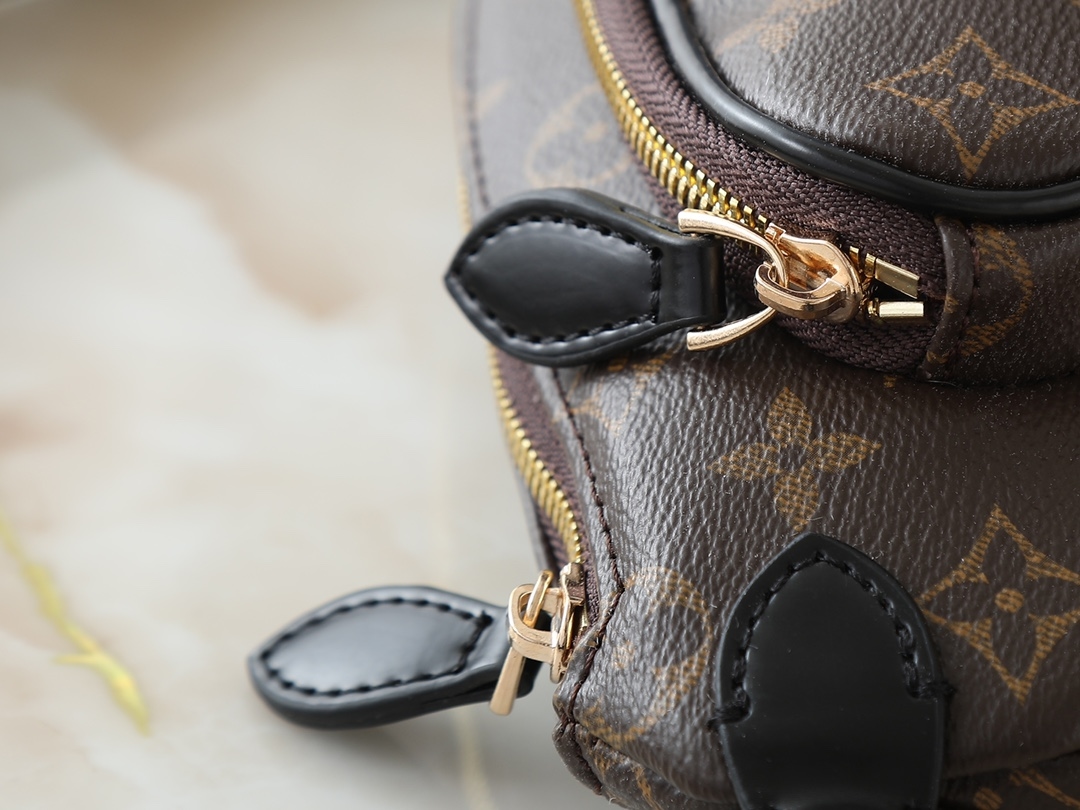 Yupoo Lv Keepit Damier Azur Waist Bag N00230 image 7