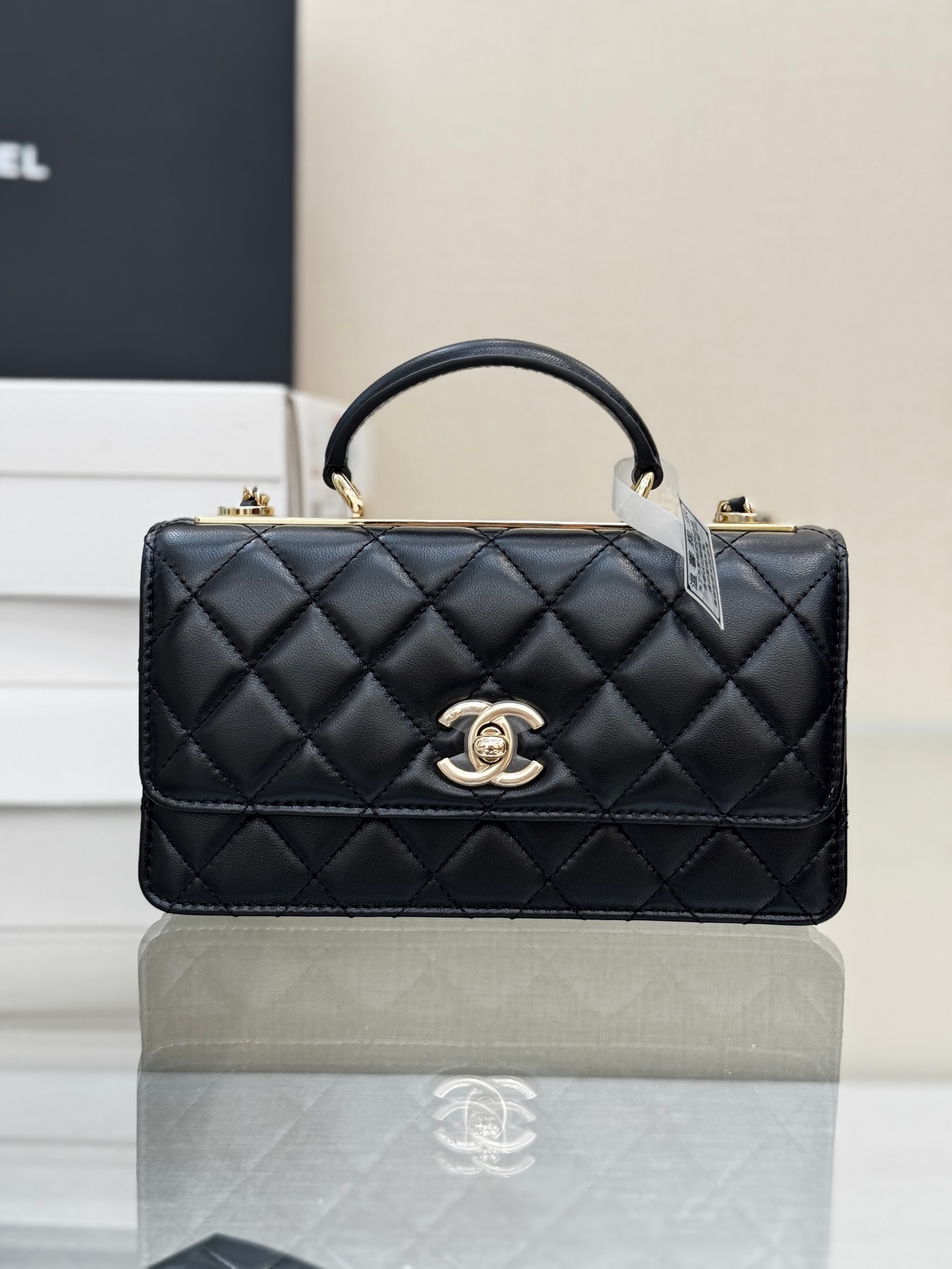 Yupoo Chanel Luxury Black Lambskin Trendy Cc Handbag 👜 image 1