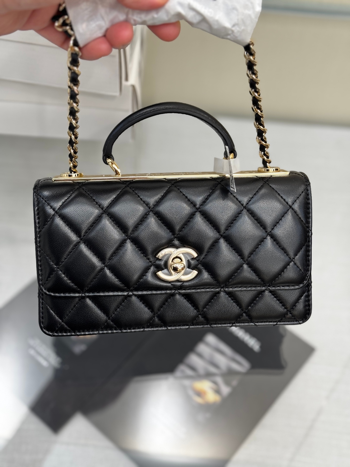 Yupoo Chanel Luxury Black Lambskin Trendy Cc Handbag 👜 image 2