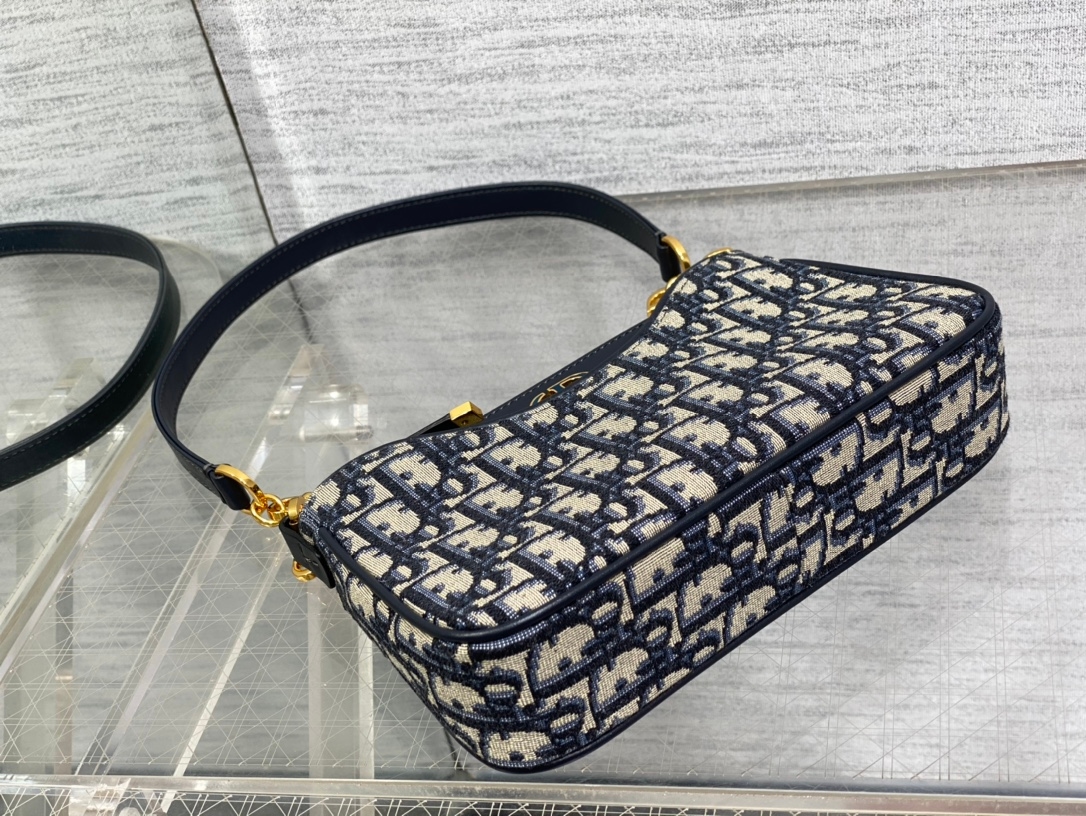 Yupoo Dior Hobo Avenue Crossbody Bag image 8