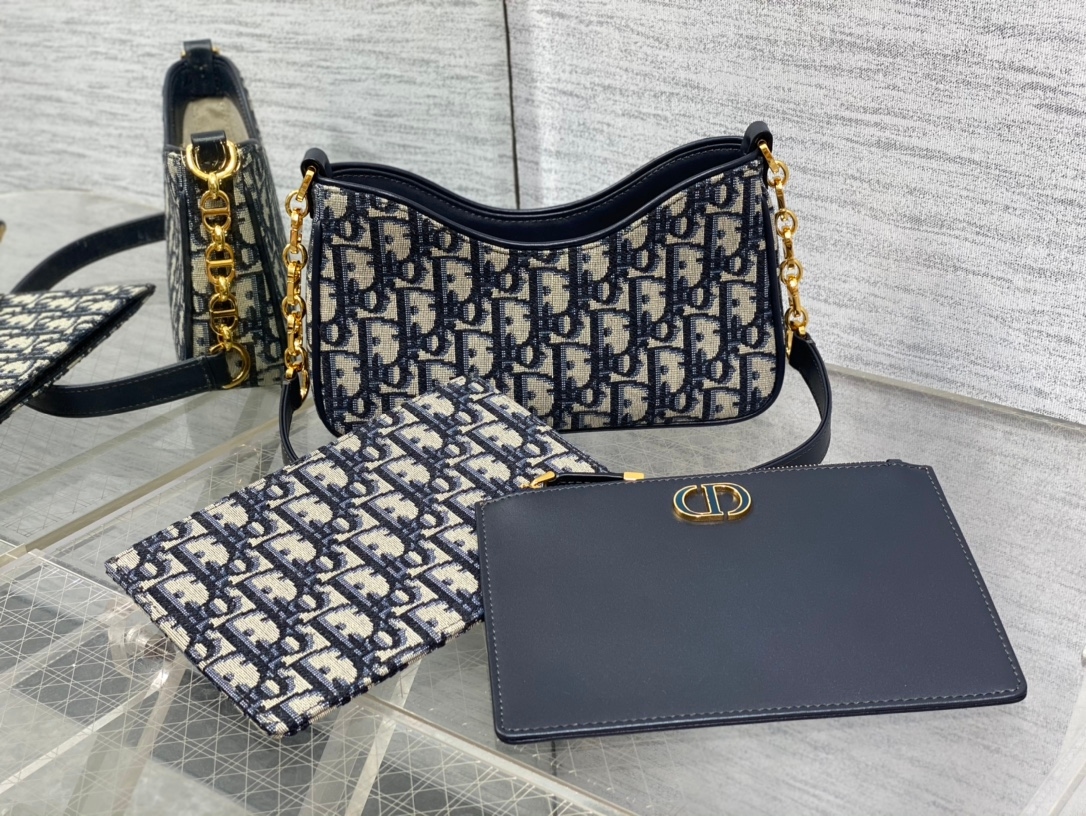Yupoo Dior Hobo Avenue Crossbody Bag image 6