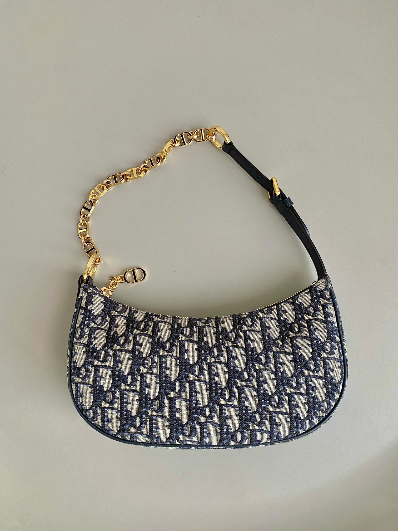 Yupoo Dior Lounge Oblique Hobo Bag With Adjustable Chain image 2