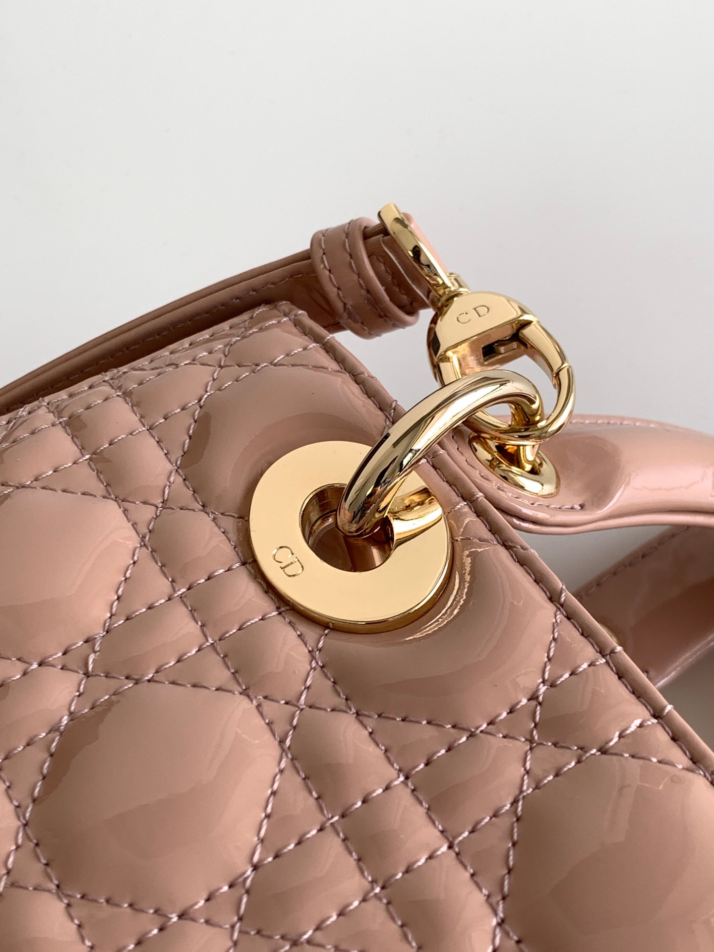 Yupoo Dior Medium Size Lady Handbag image 6