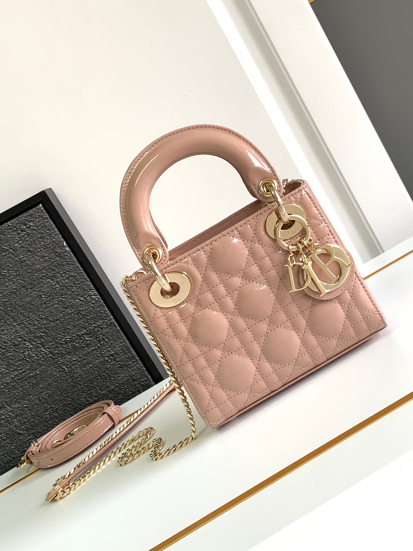 Yupoo Lady Dior Nude Patent Leather Bag With Dual Strap image 1