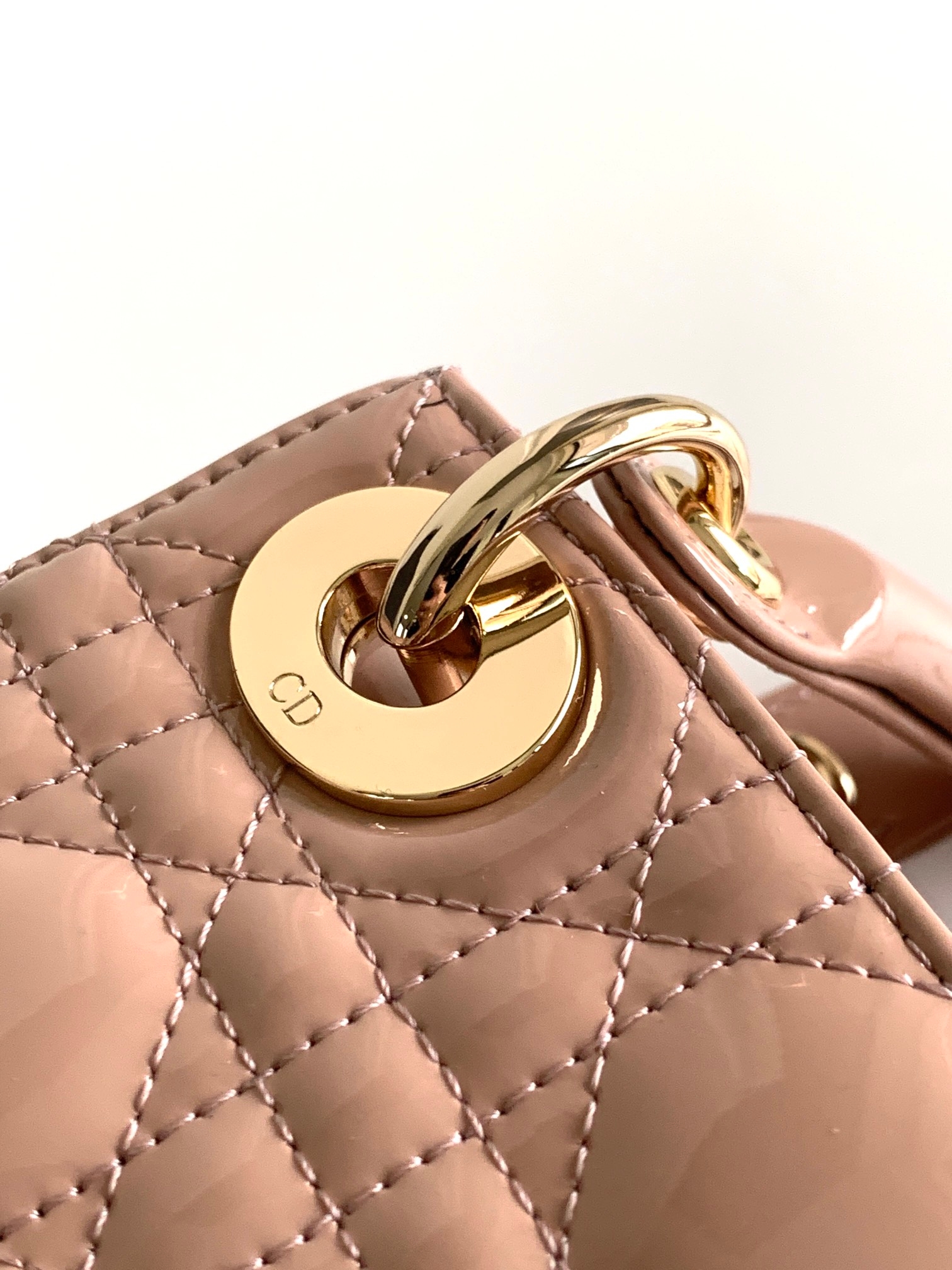 Yupoo Lady Dior Nude Patent Leather Bag With Dual Strap image 6