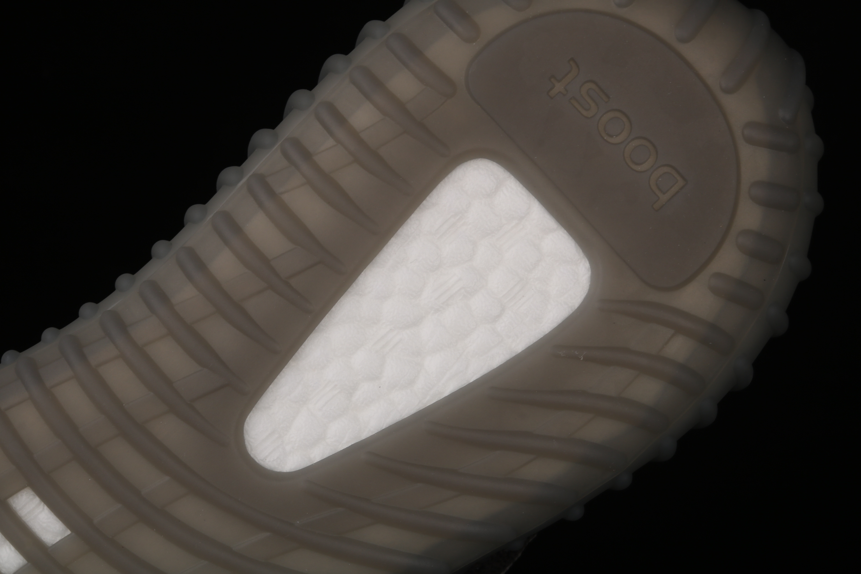Yupoo Shoes: Premium Yeezy Yupoo Sneakers image 14