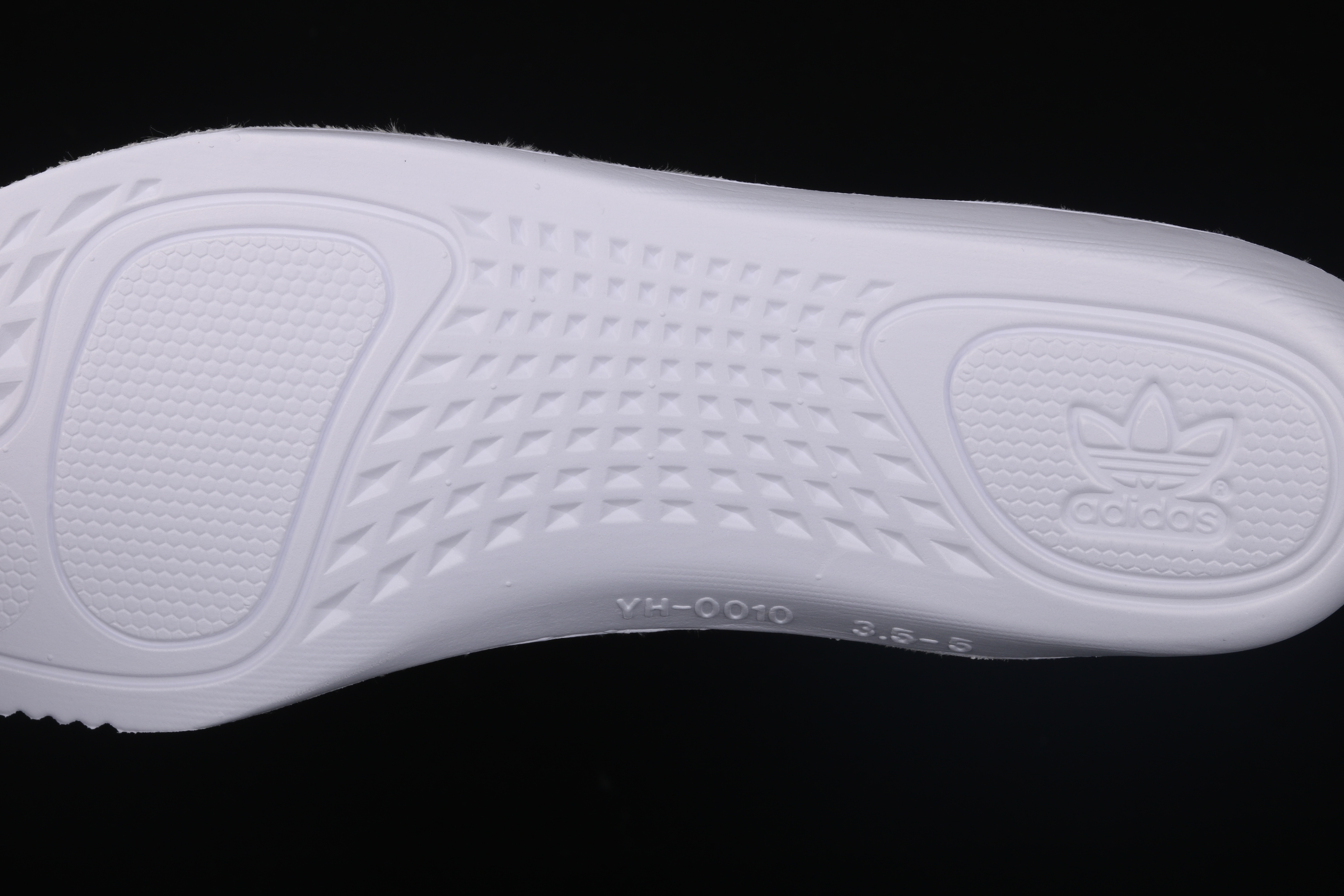 Yupoo Shoes: Premium Yeezy Yupoo Sneakers image 16