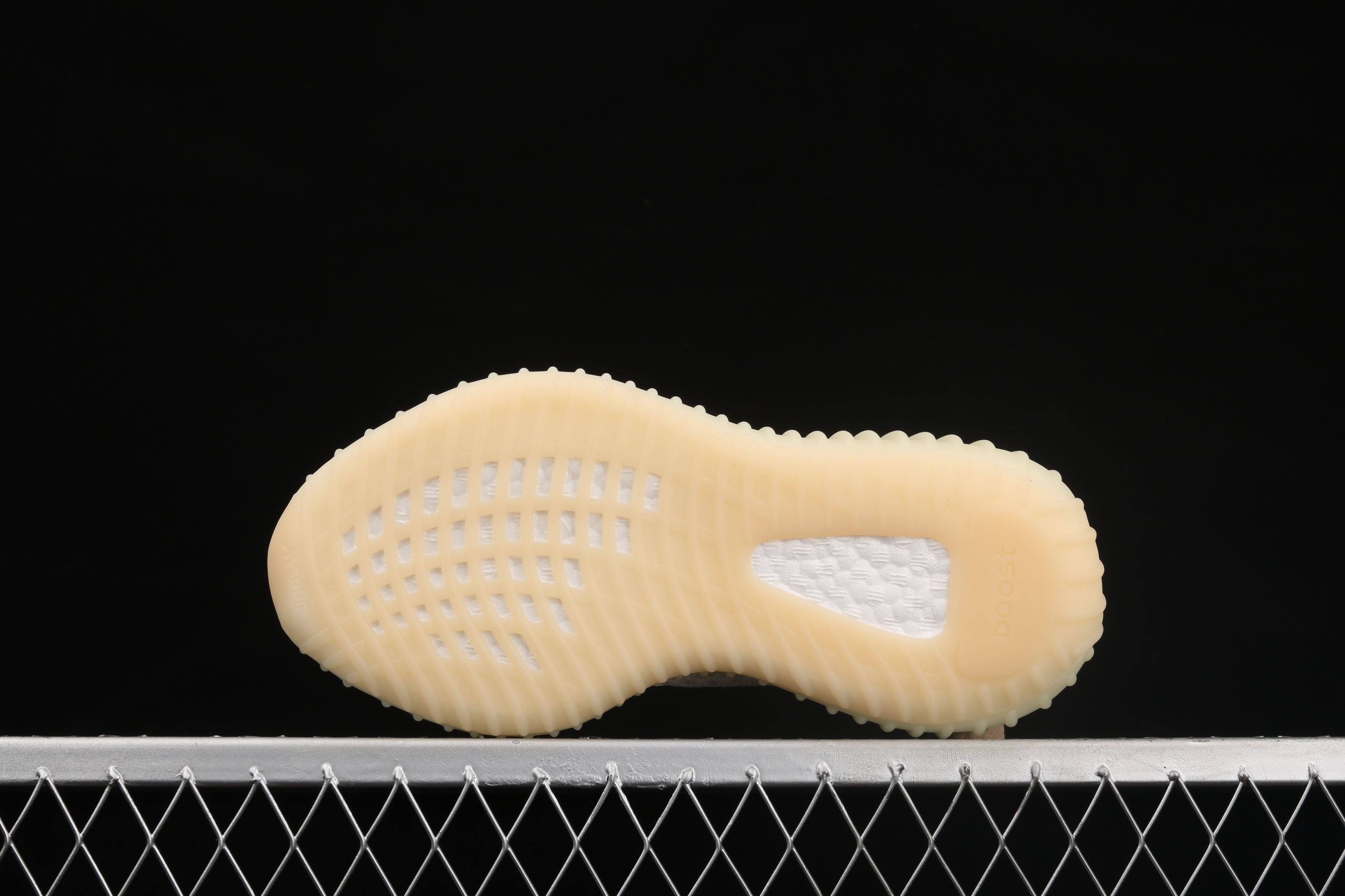 Yupoo Shoes: Premium Yeezy Yupoo Sneakers image 3