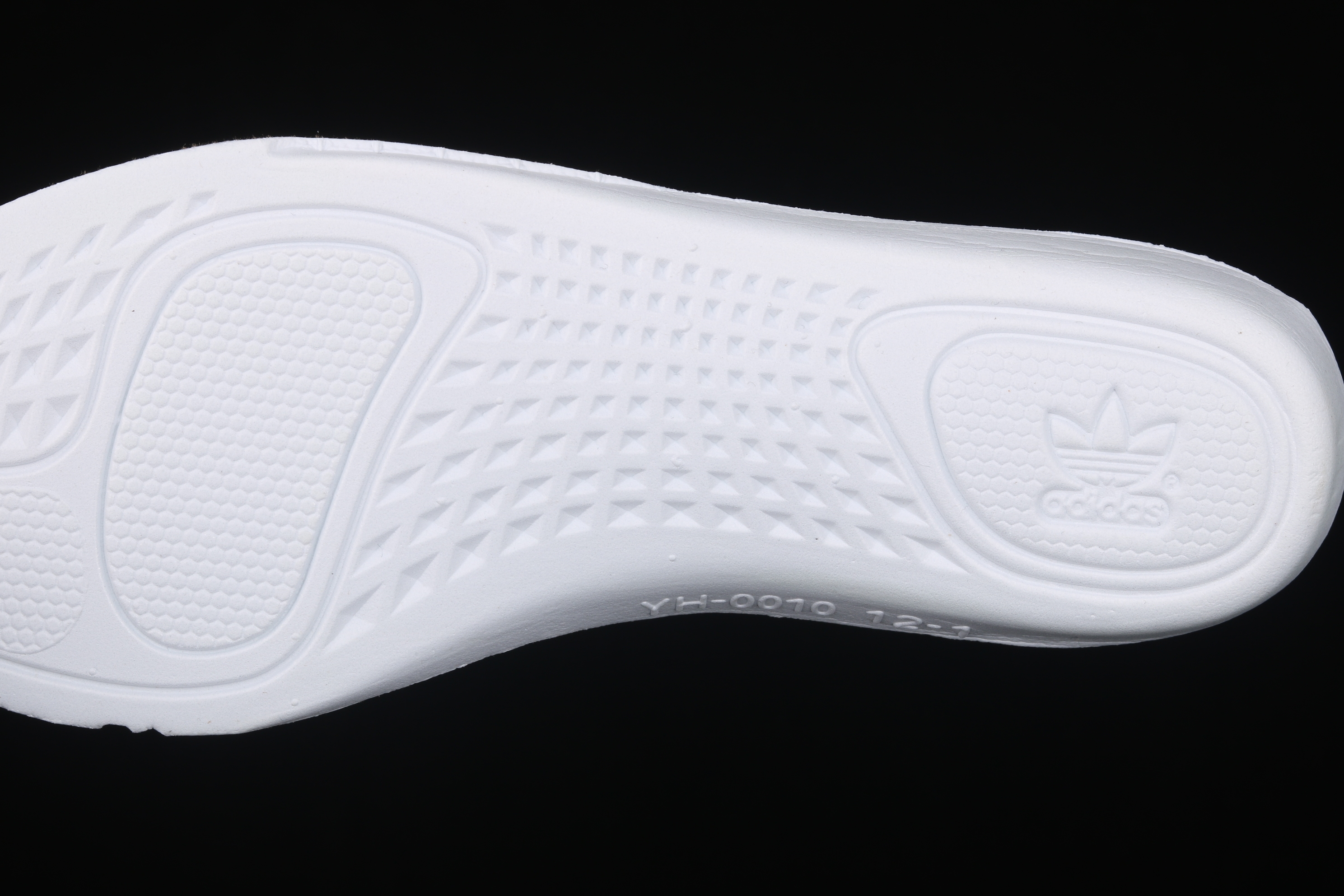 Yupoo Shoes: Premium Yeezy Yupoo Sneakers image 14