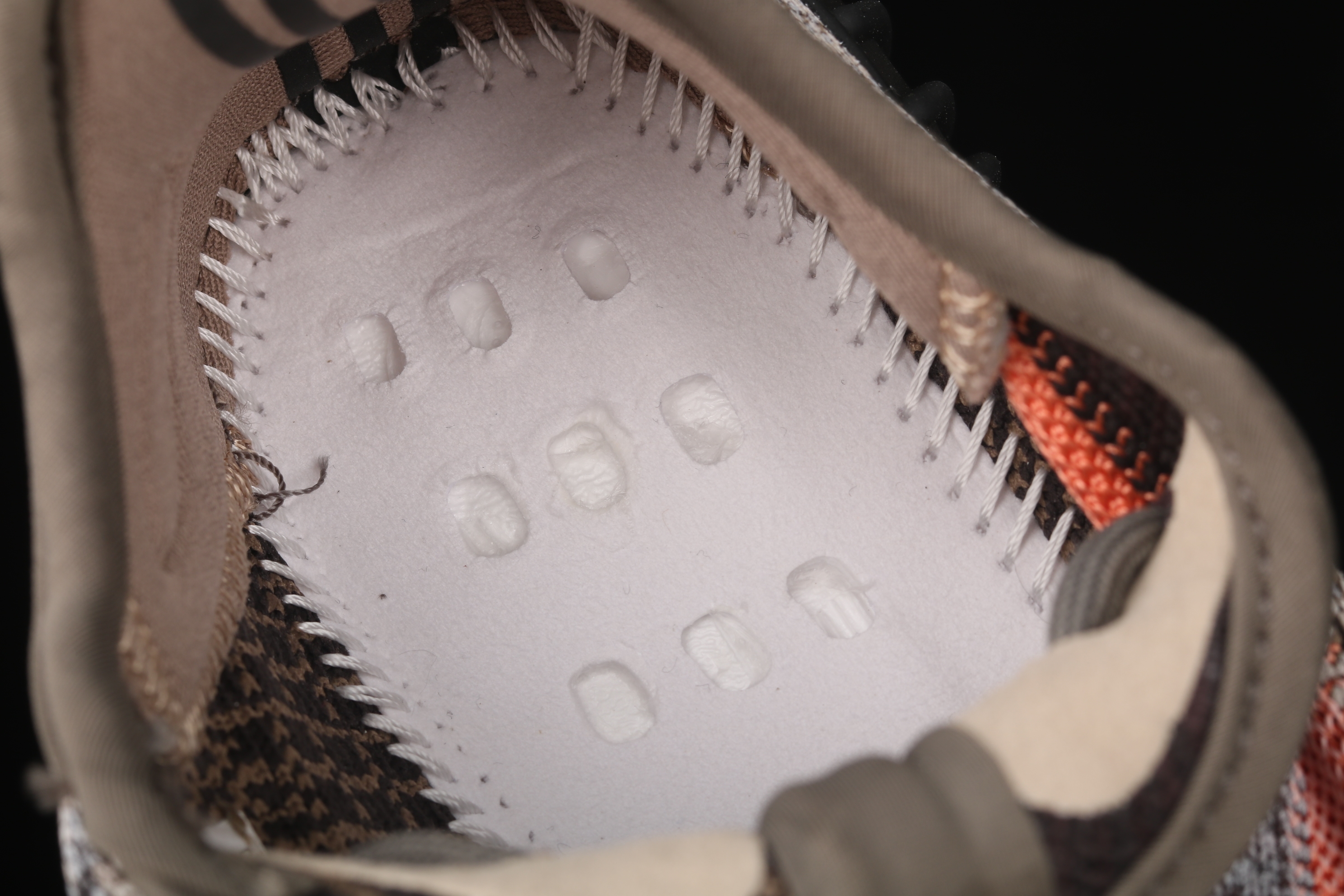 Yupoo Shoes: Premium Yeezy Yupoo Sneakers image 12