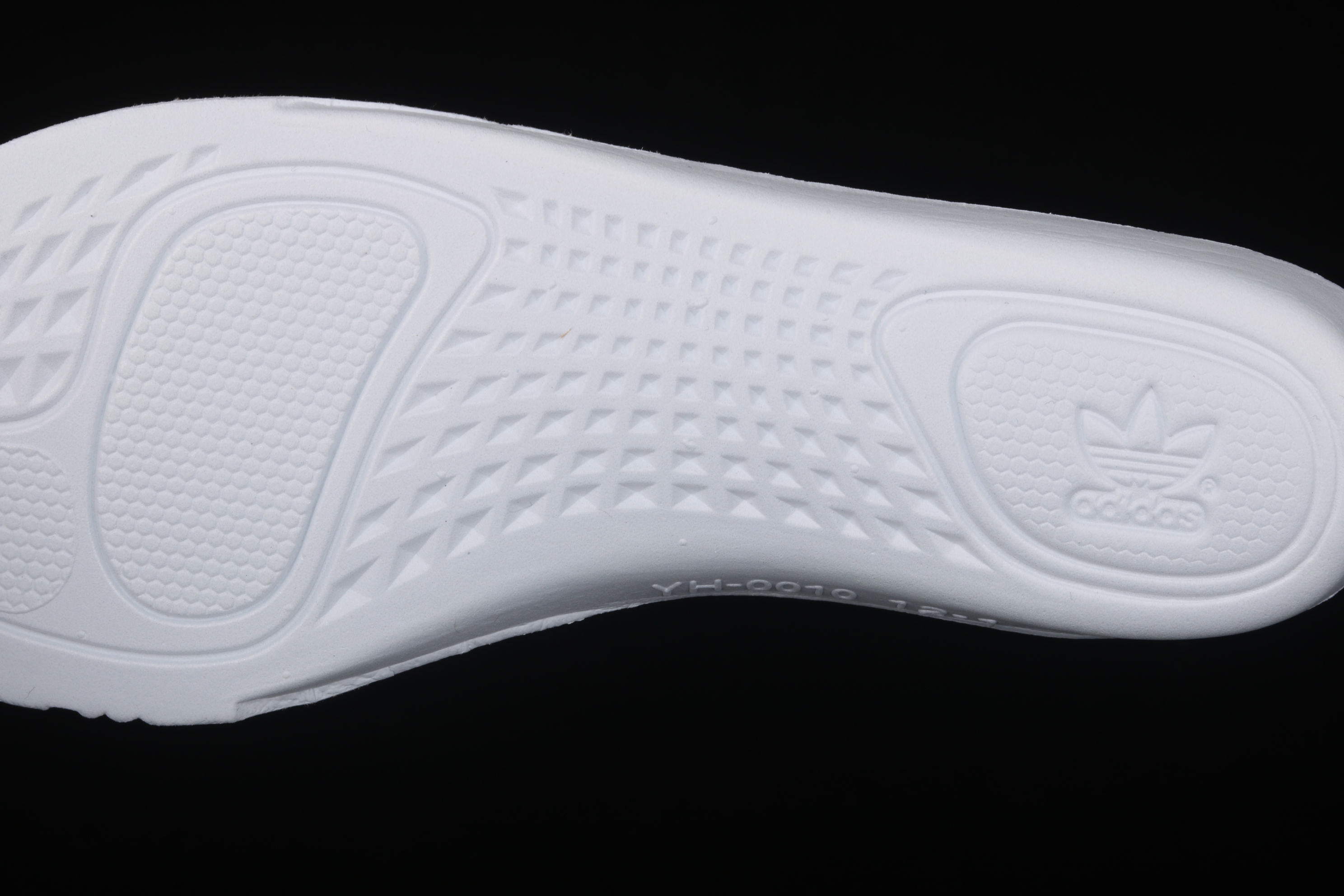 Yupoo Shoes: Premium Yeezy Yupoo Sneakers image 13