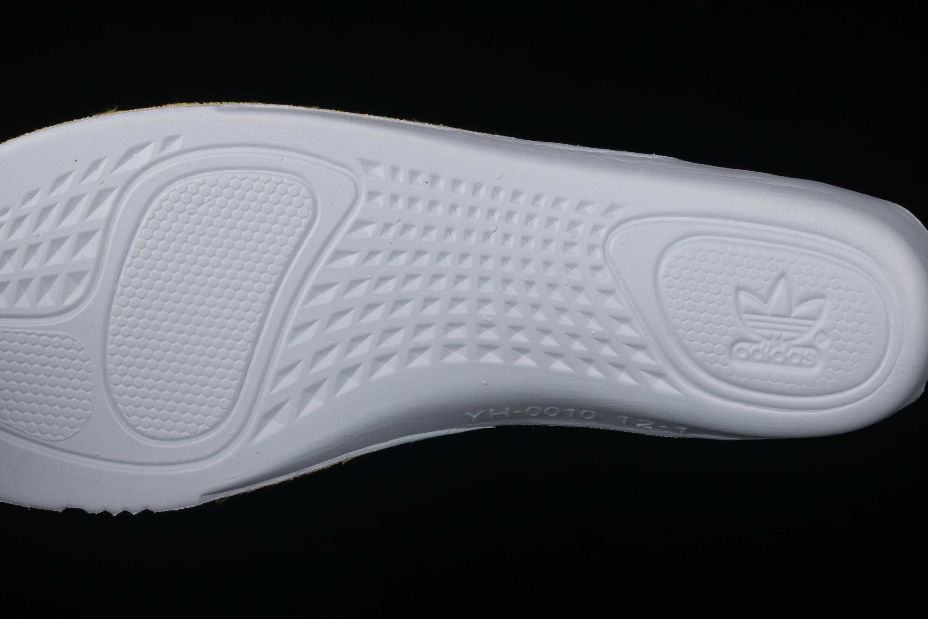 Yupoo Shoes: Premium Yeezy Yupoo Sneakers image 13