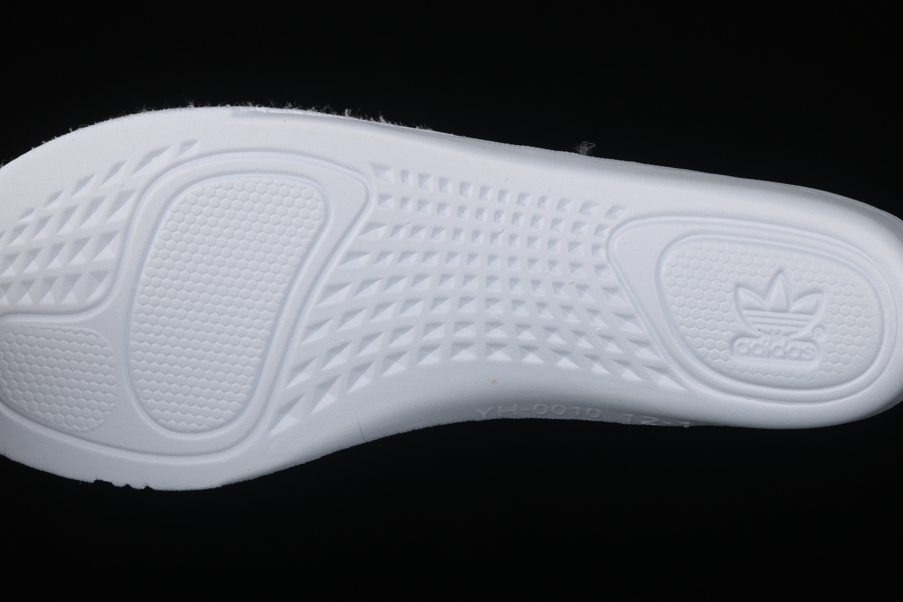 Yupoo Shoes: Premium Yeezy Yupoo Sneakers image 13