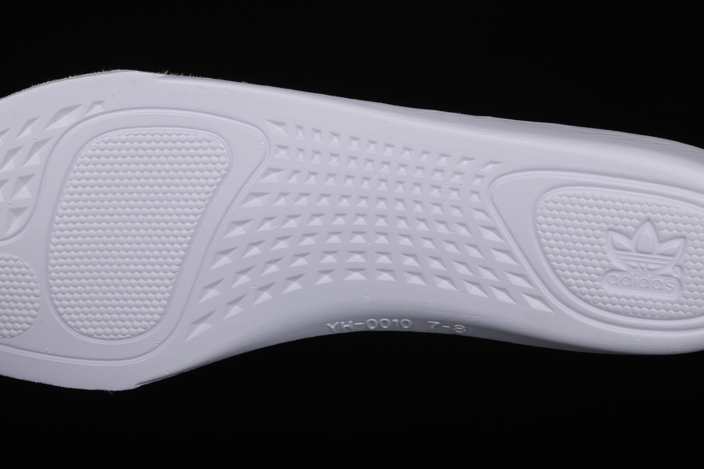 Yupoo Shoes: Premium Yeezy Yupoo Sneakers image 16