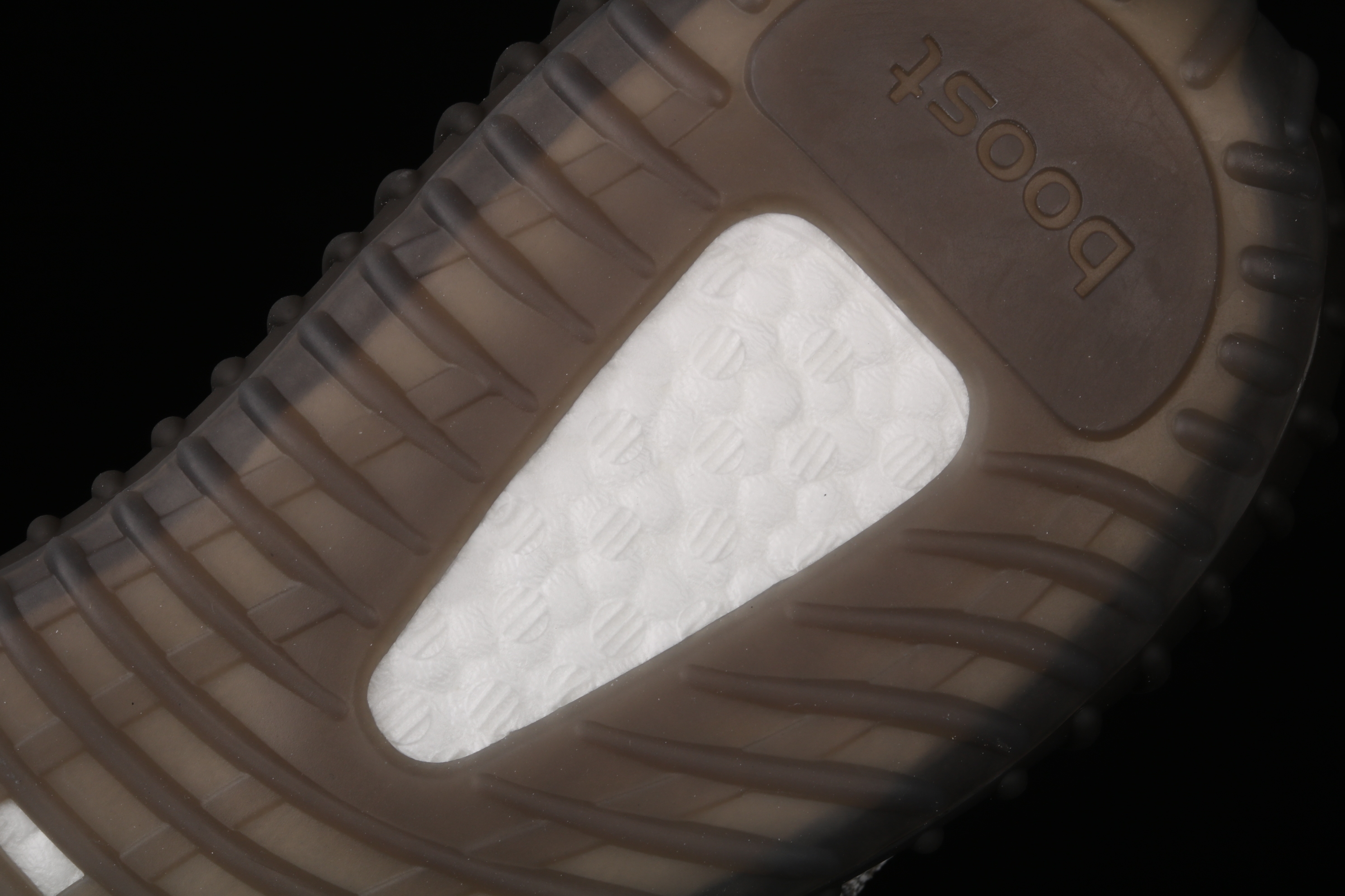 Yupoo Shoes: Premium Yeezy Yupoo Sneakers image 17