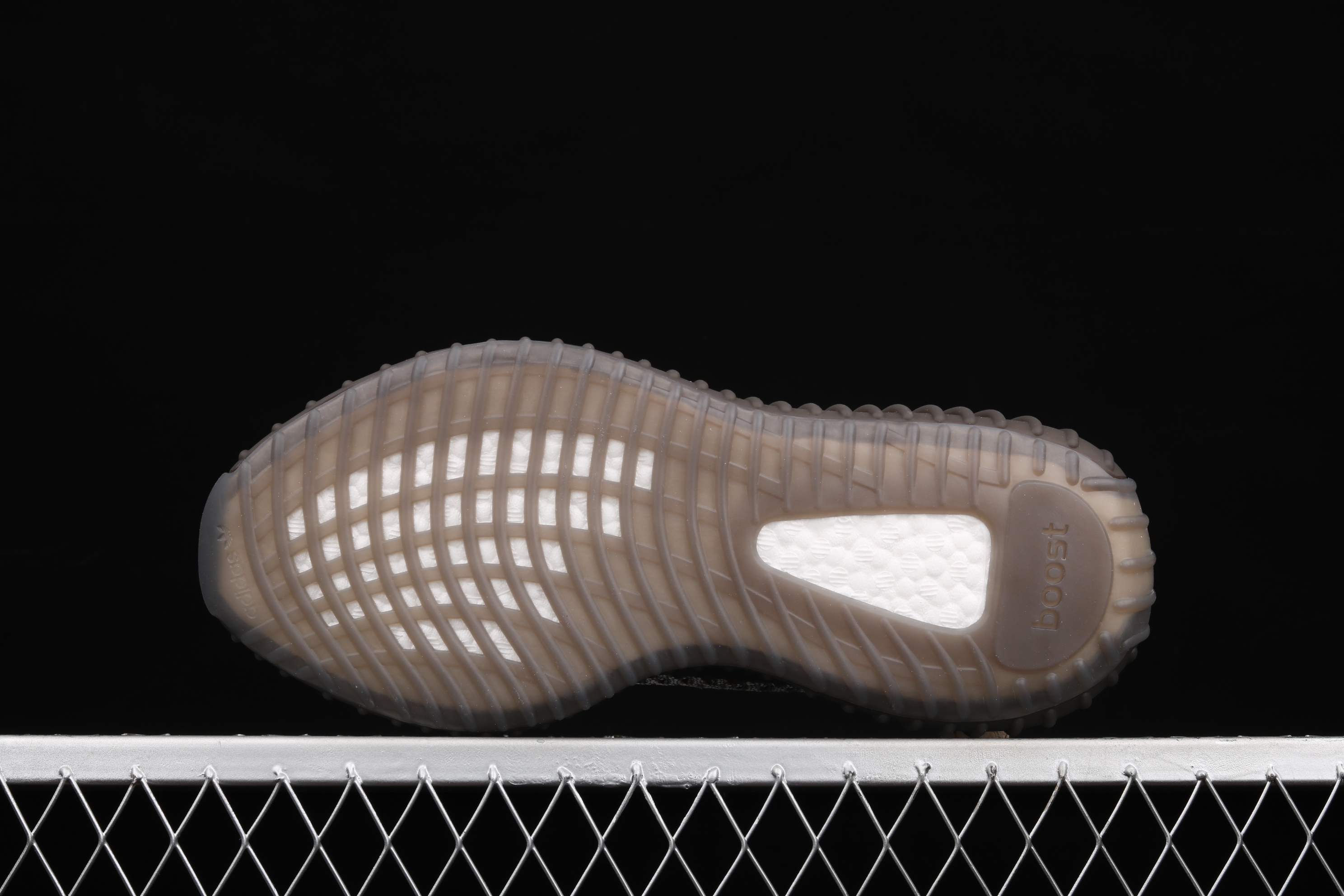 Yupoo Shoes: Premium Yeezy Yupoo Sneakers image 3