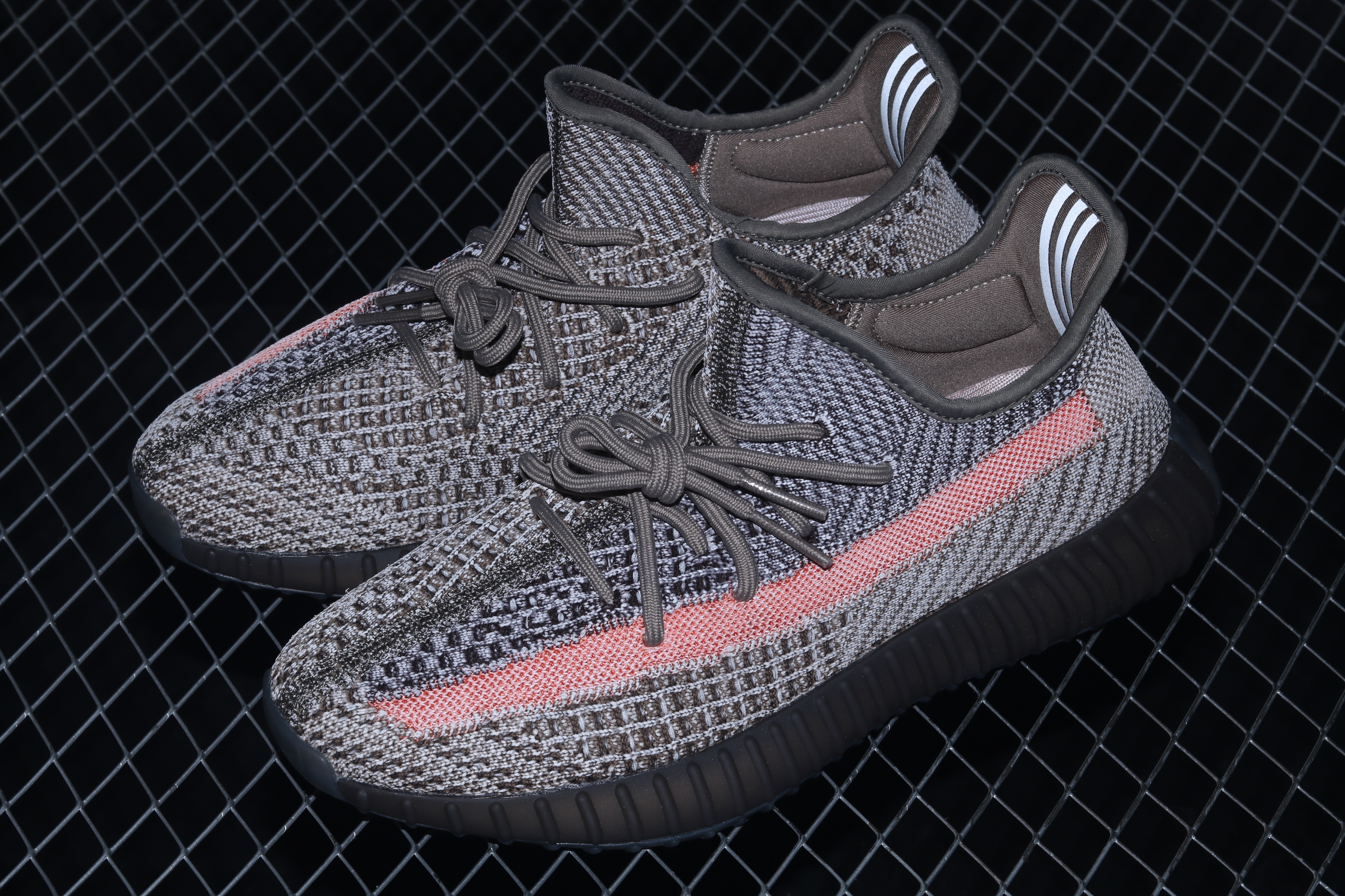 Yupoo Shoes: Premium Yeezy Yupoo Sneakers image 9