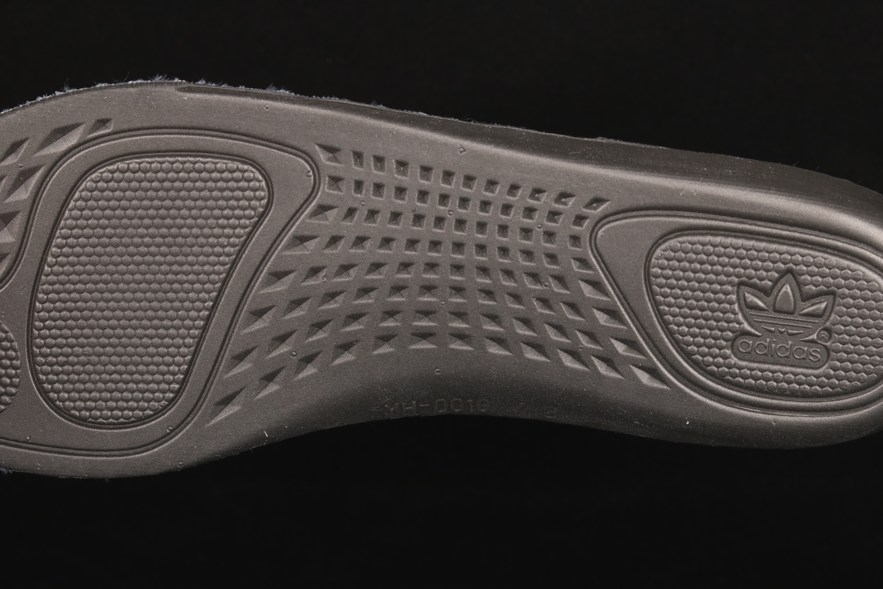 Yupoo Shoes: Premium Yeezy Yupoo Sneakers image 15