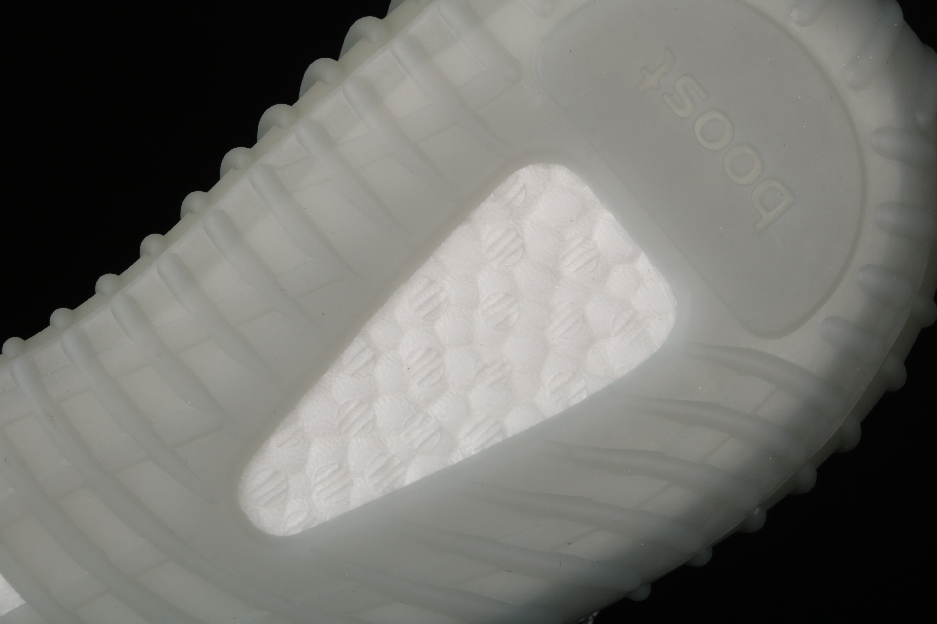 Yupoo Shoes: Premium Yeezy Yupoo Sneakers image 16
