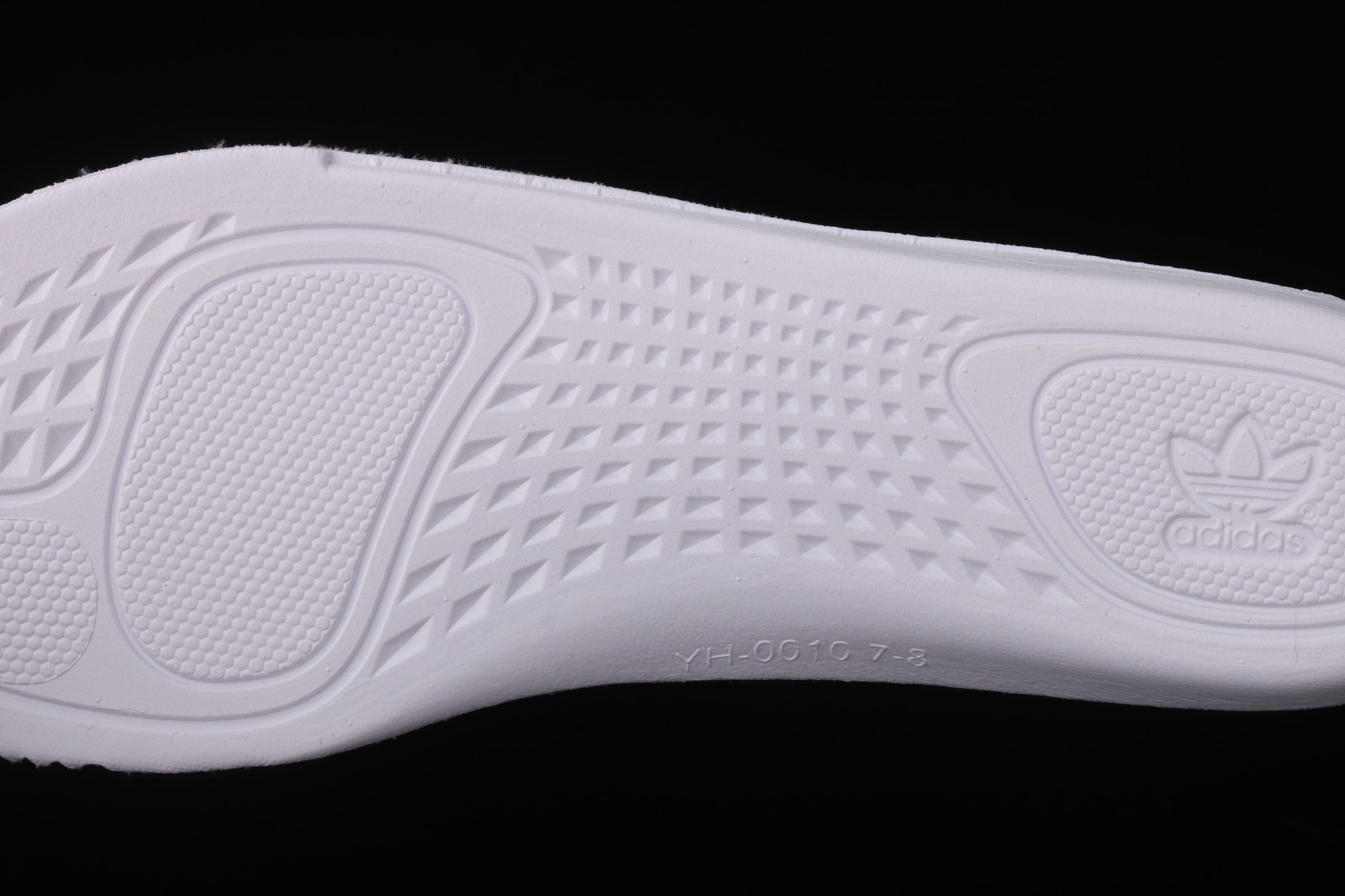 Yupoo Shoes: Premium Yeezy Yupoo Sneakers image 5